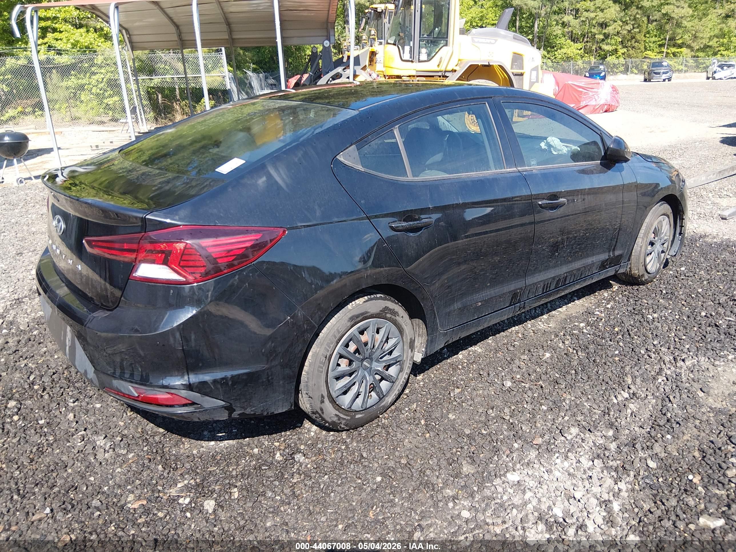 HYUNDAI ELANTRA image 4
