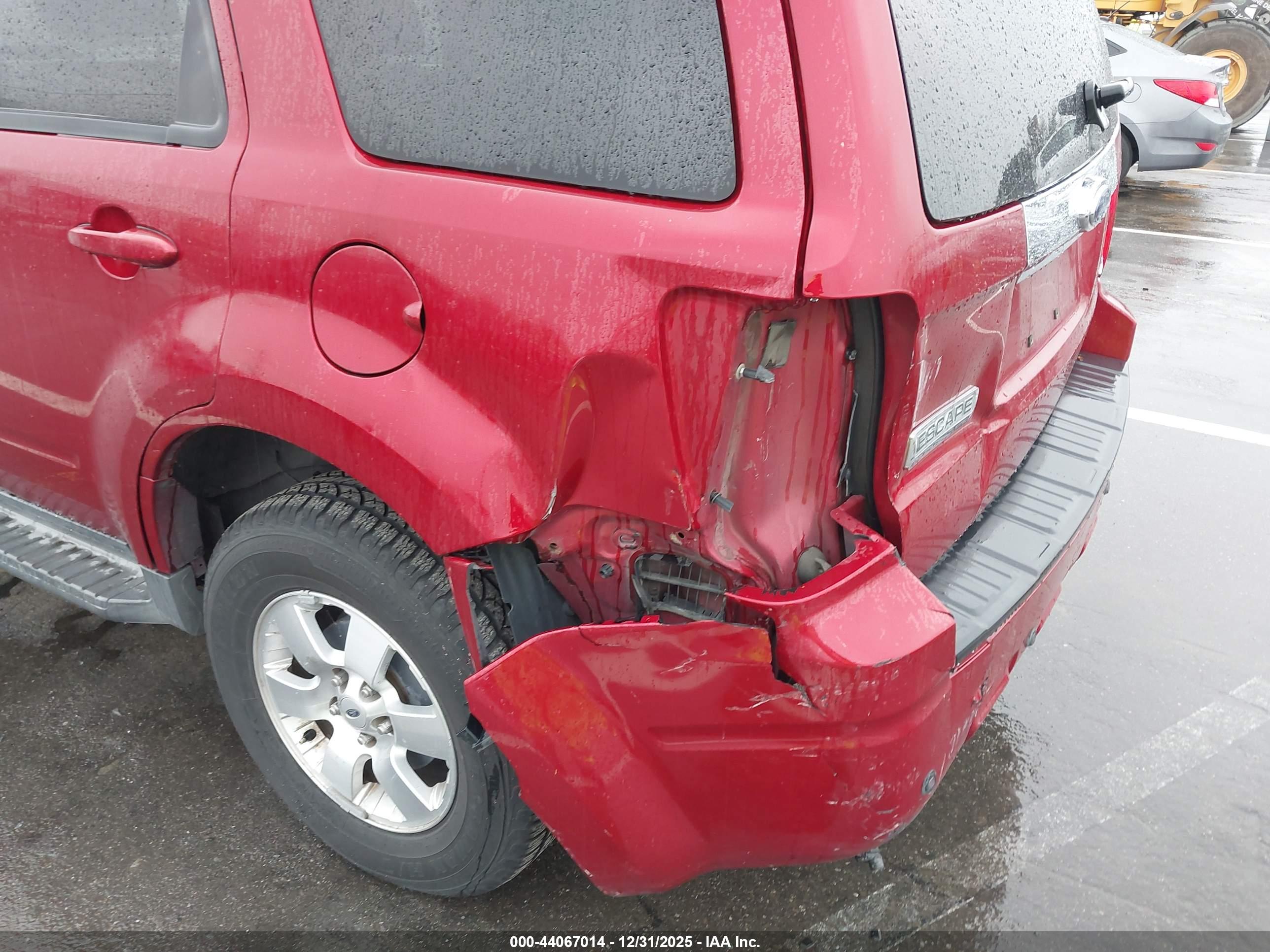 FORD ESCAPE image 6