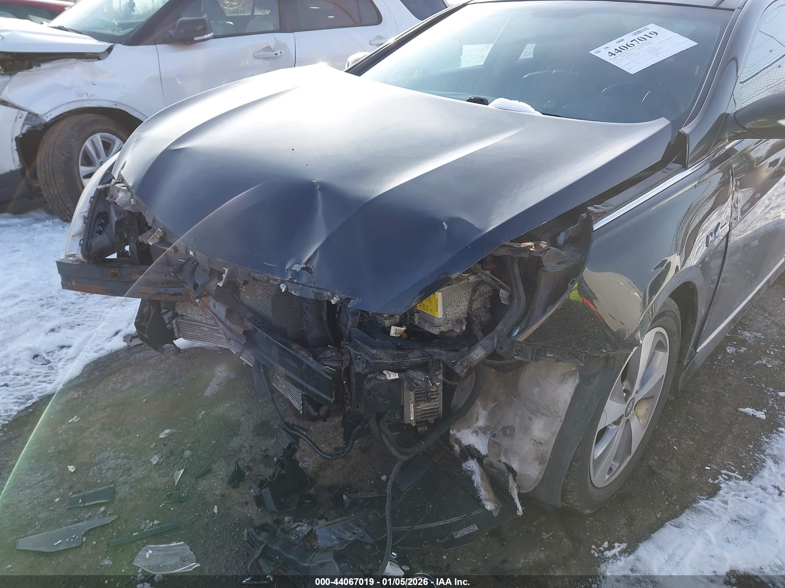 HYUNDAI SONATA image 6