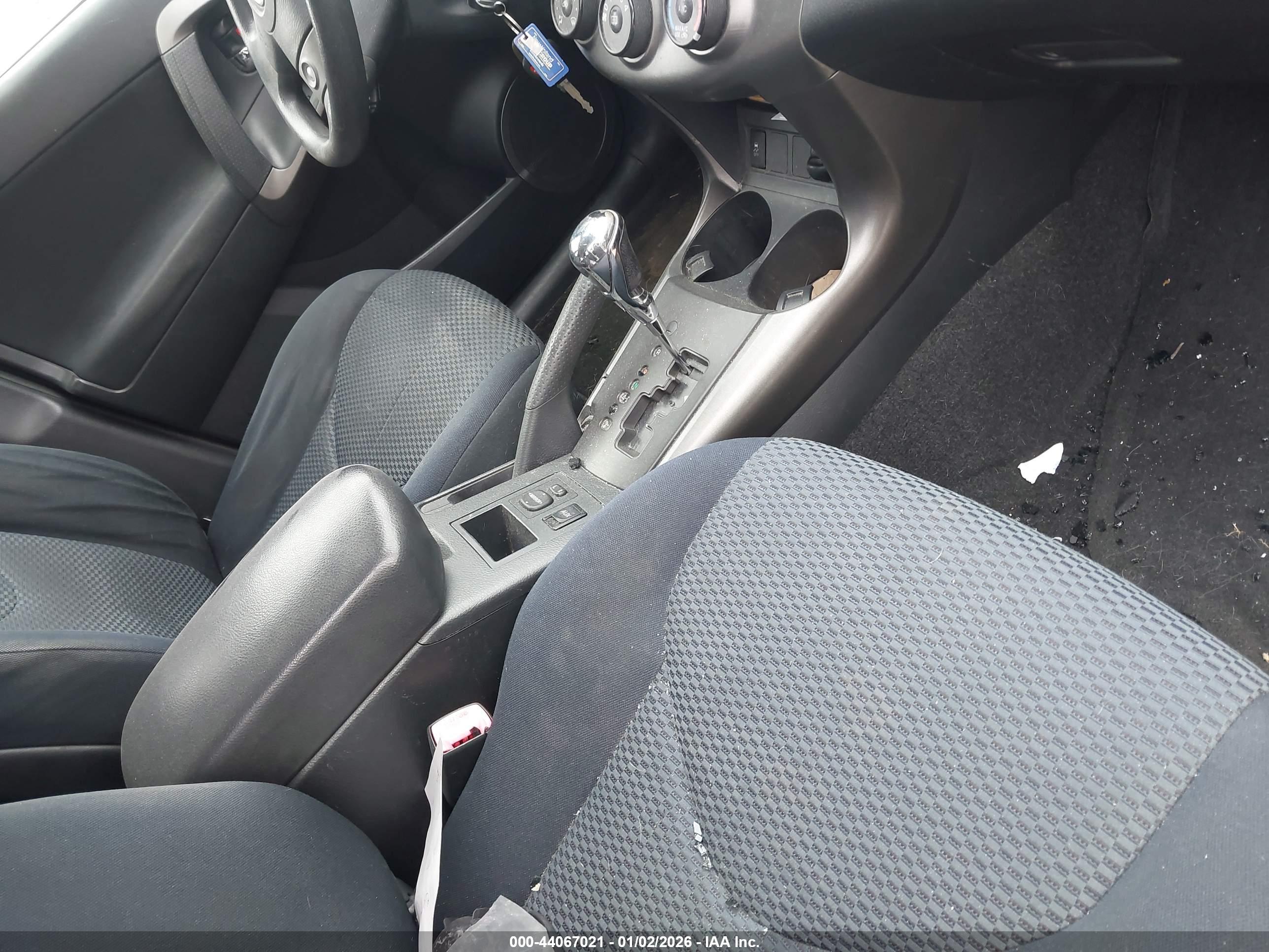 TOYOTA RAV4 image 5