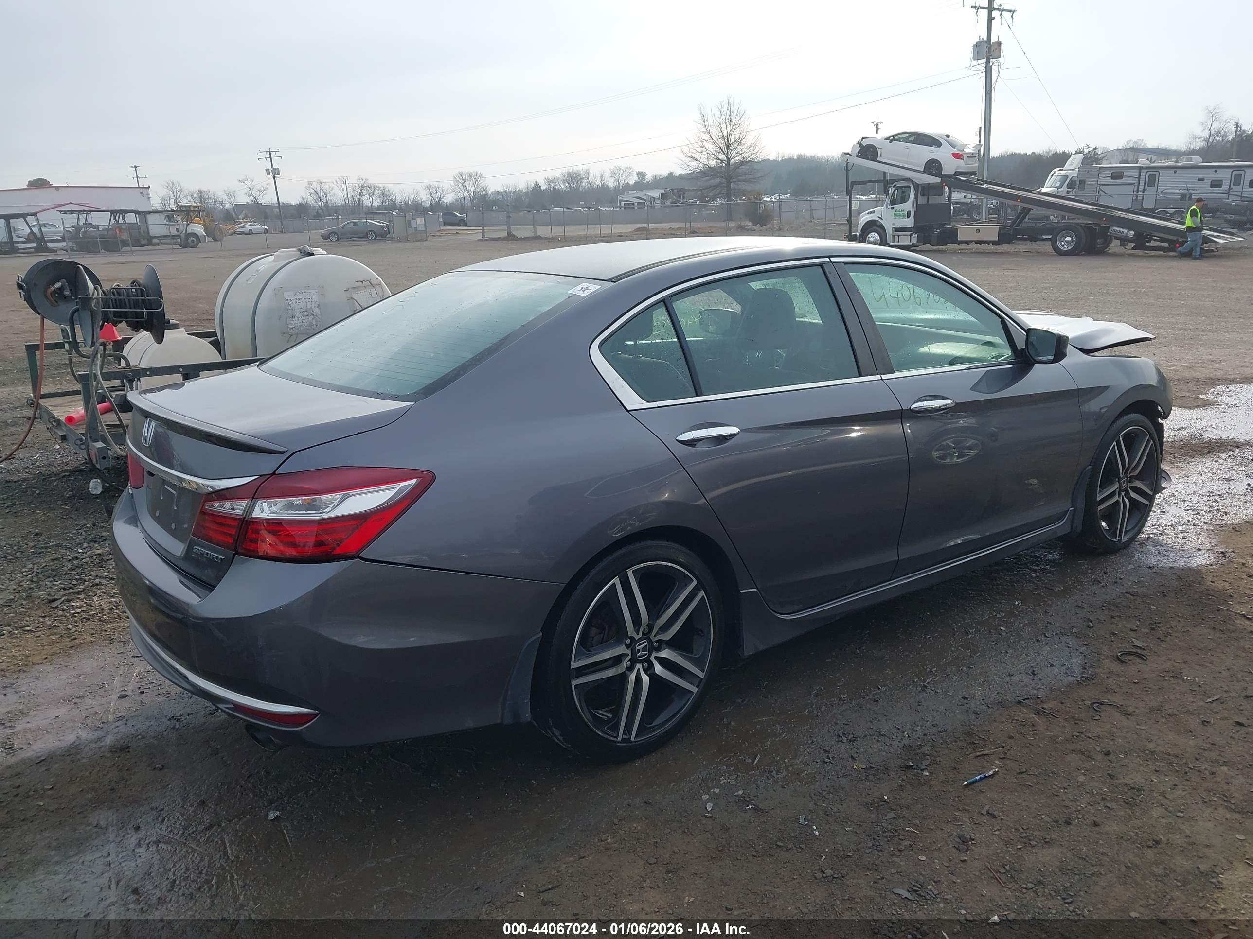 HONDA ACCORD image 4