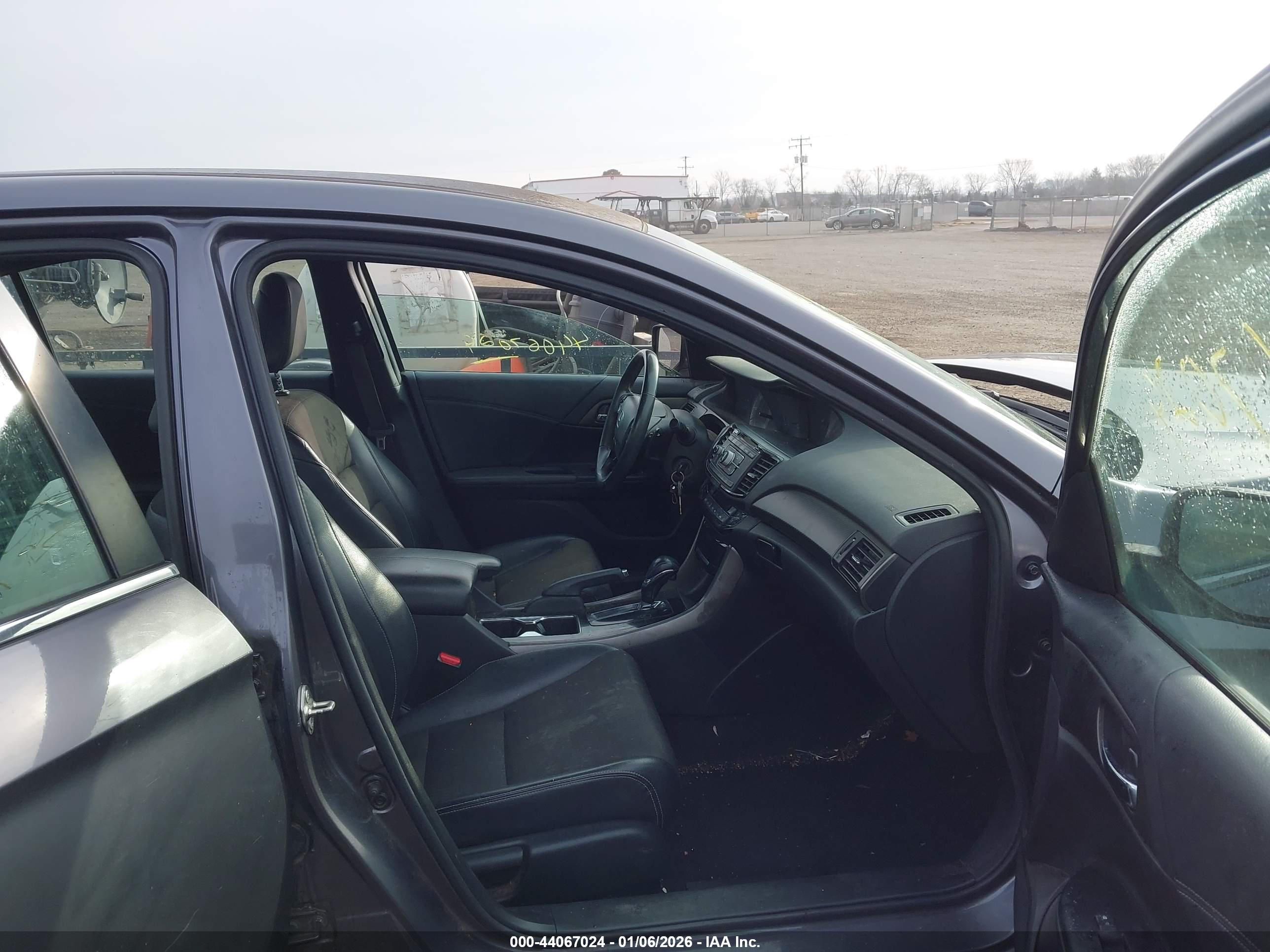 HONDA ACCORD image 5