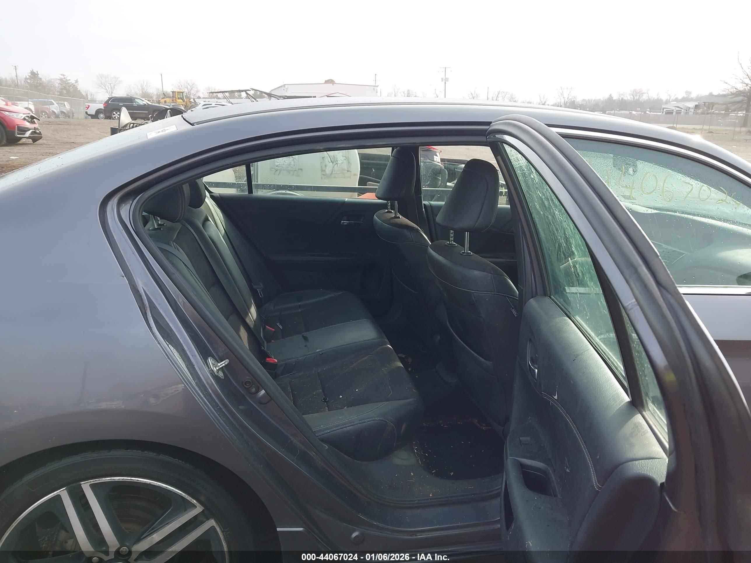 HONDA ACCORD image 8