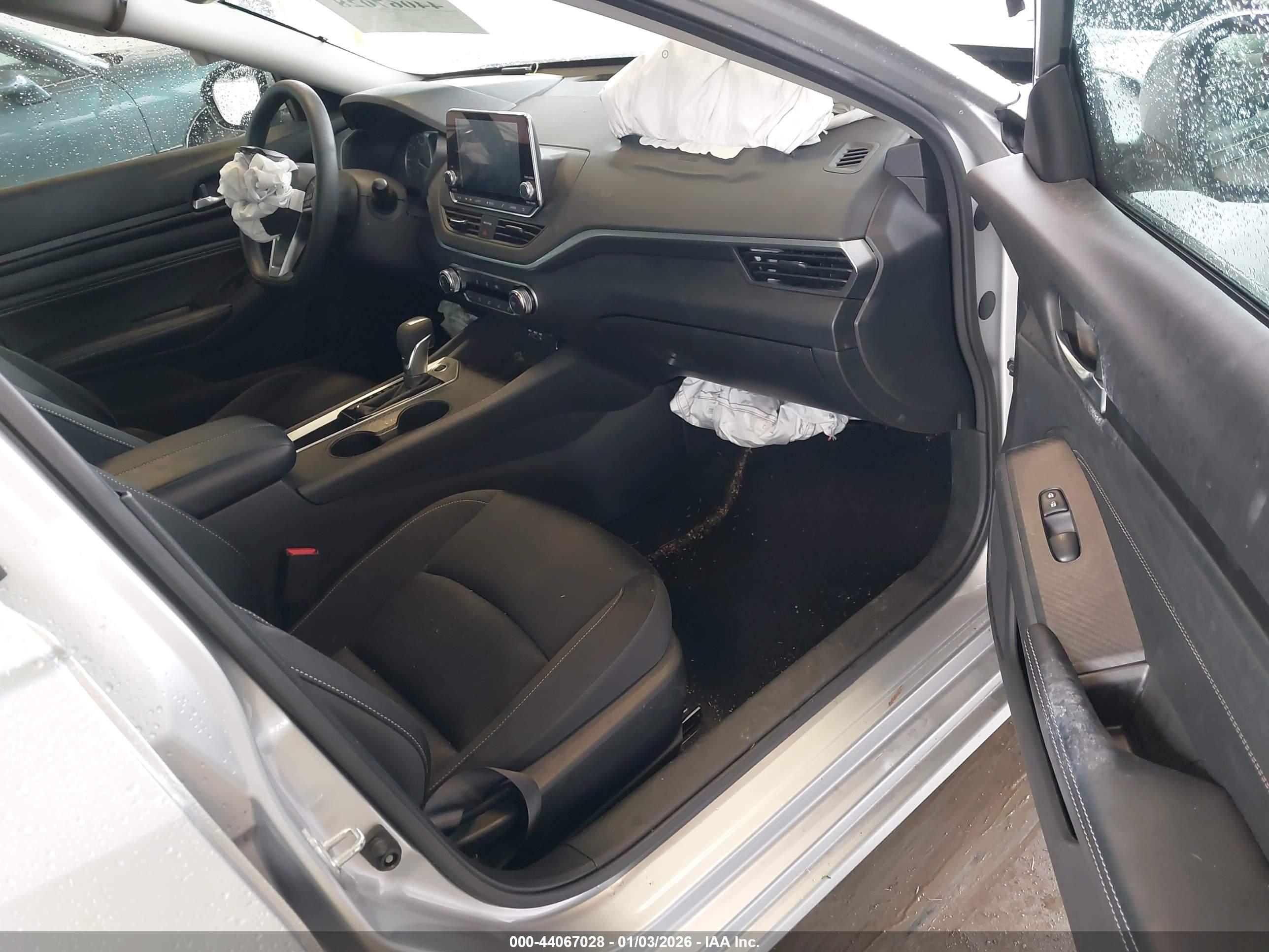NISSAN ALTIMA image 5