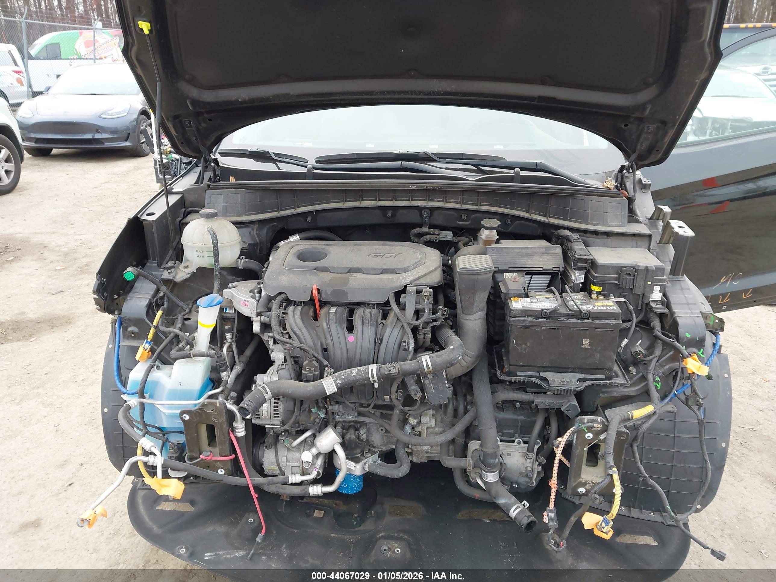HYUNDAI TUCSON image 10