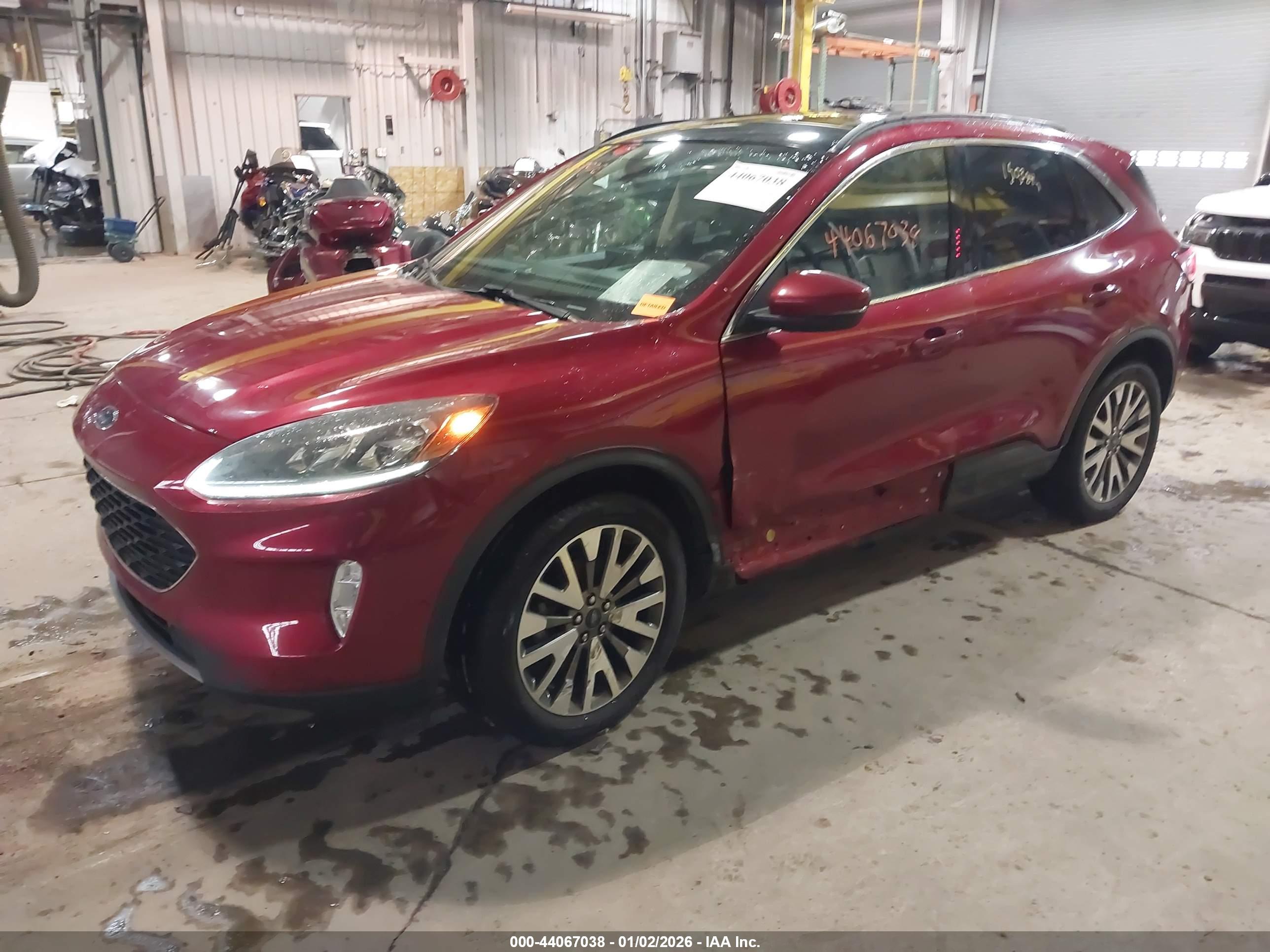 FORD ESCAPE image 2