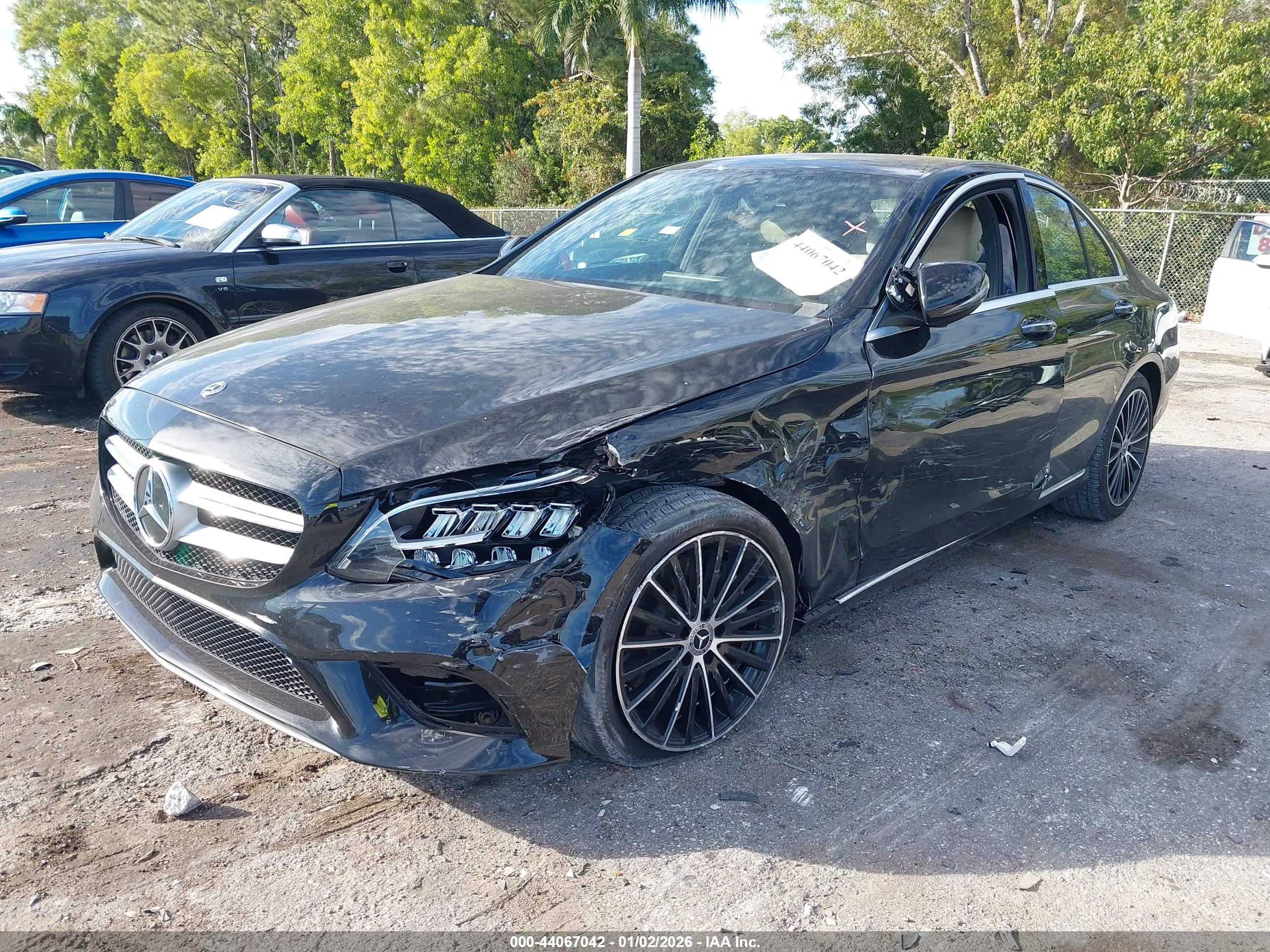 MERCEDES-BENZ C image 2