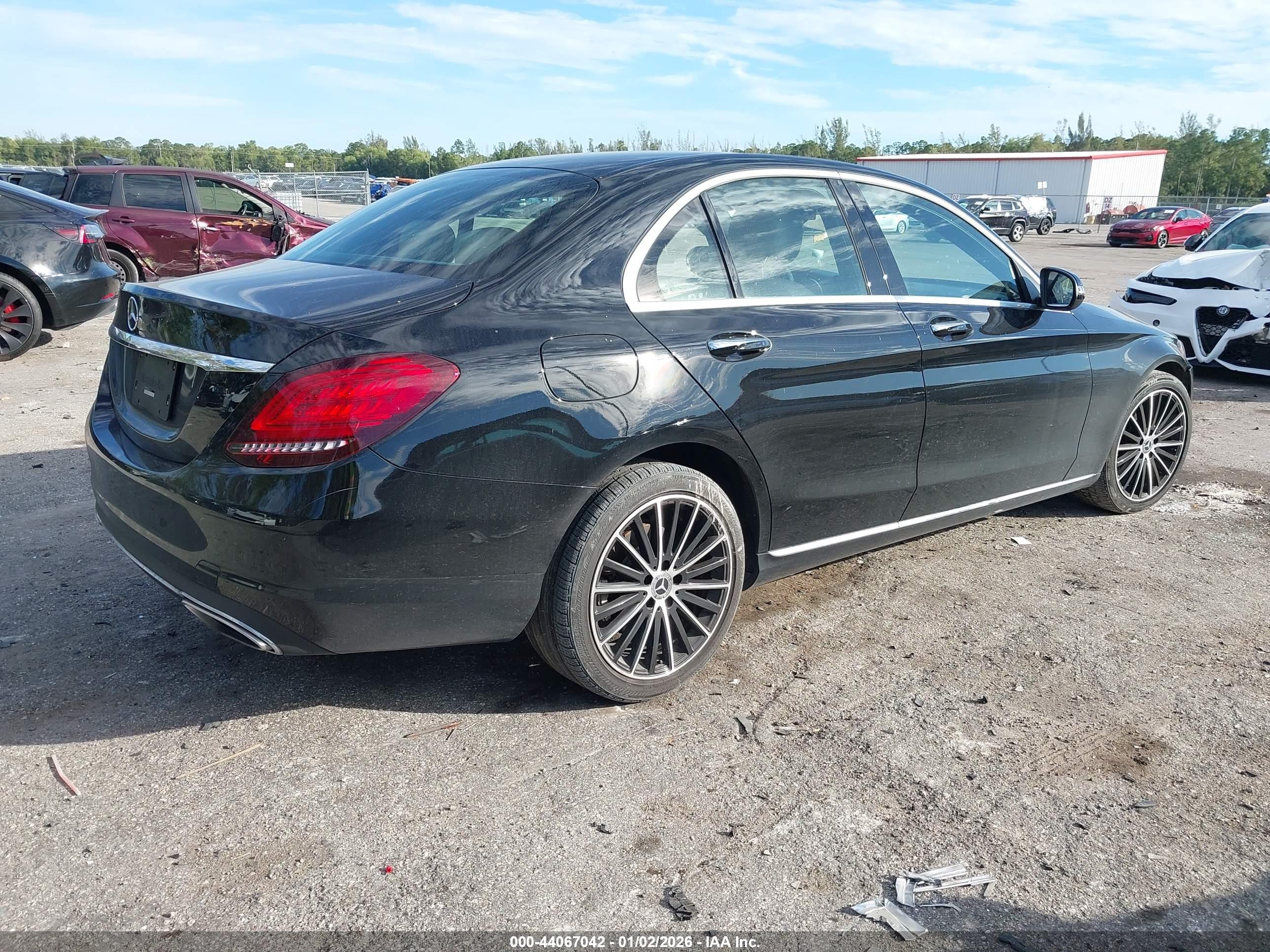 MERCEDES-BENZ C image 4