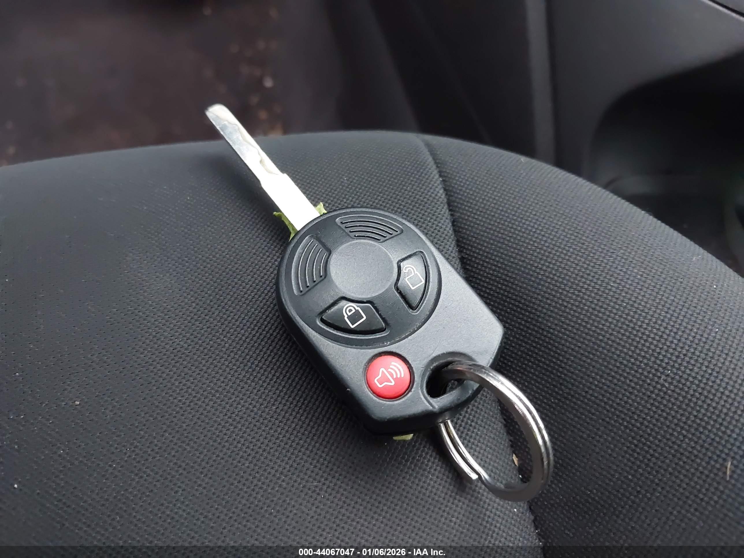 FORD ESCAPE image 11