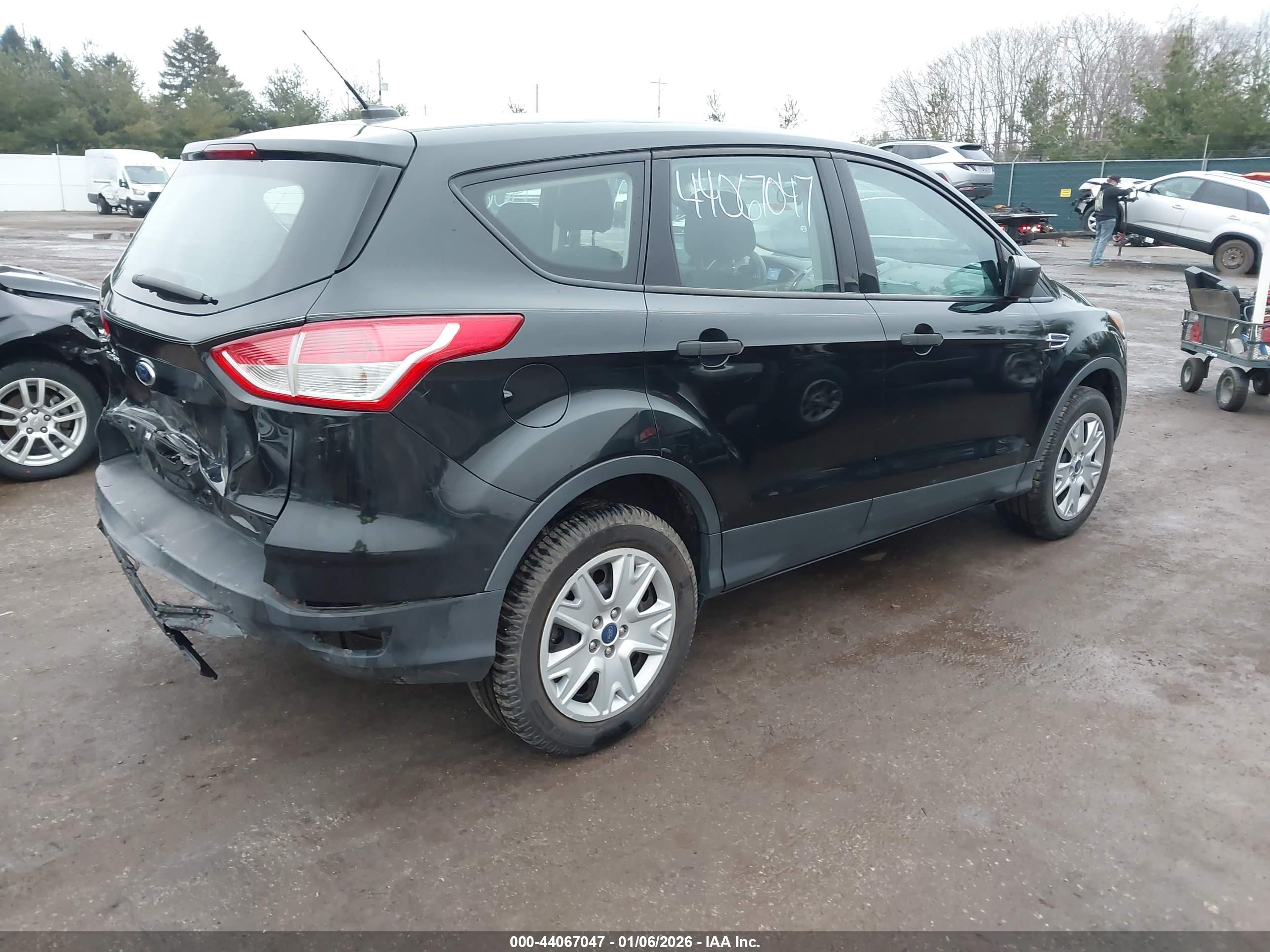 FORD ESCAPE image 4