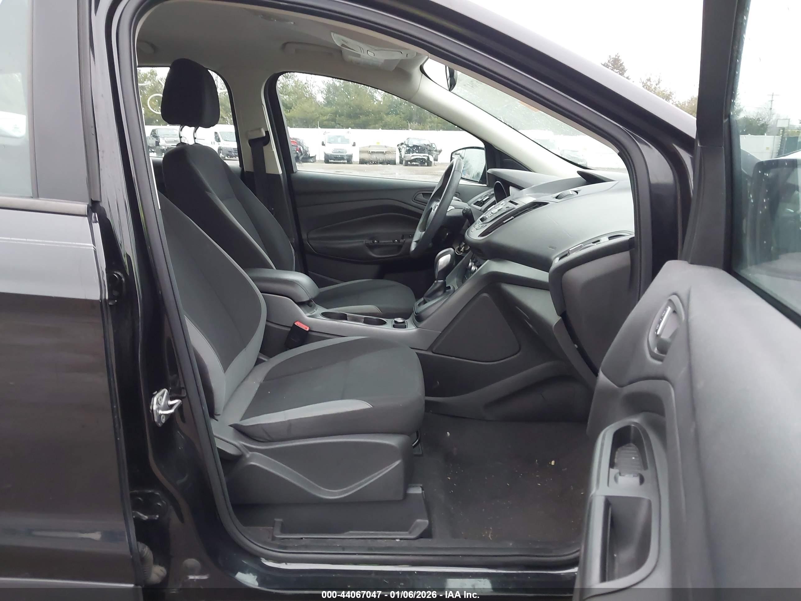 FORD ESCAPE image 5
