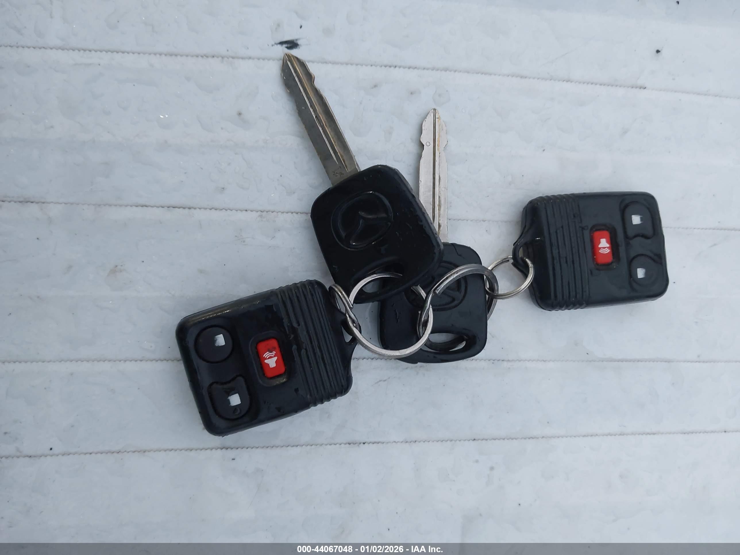 MAZDA TRIBUTE image 11