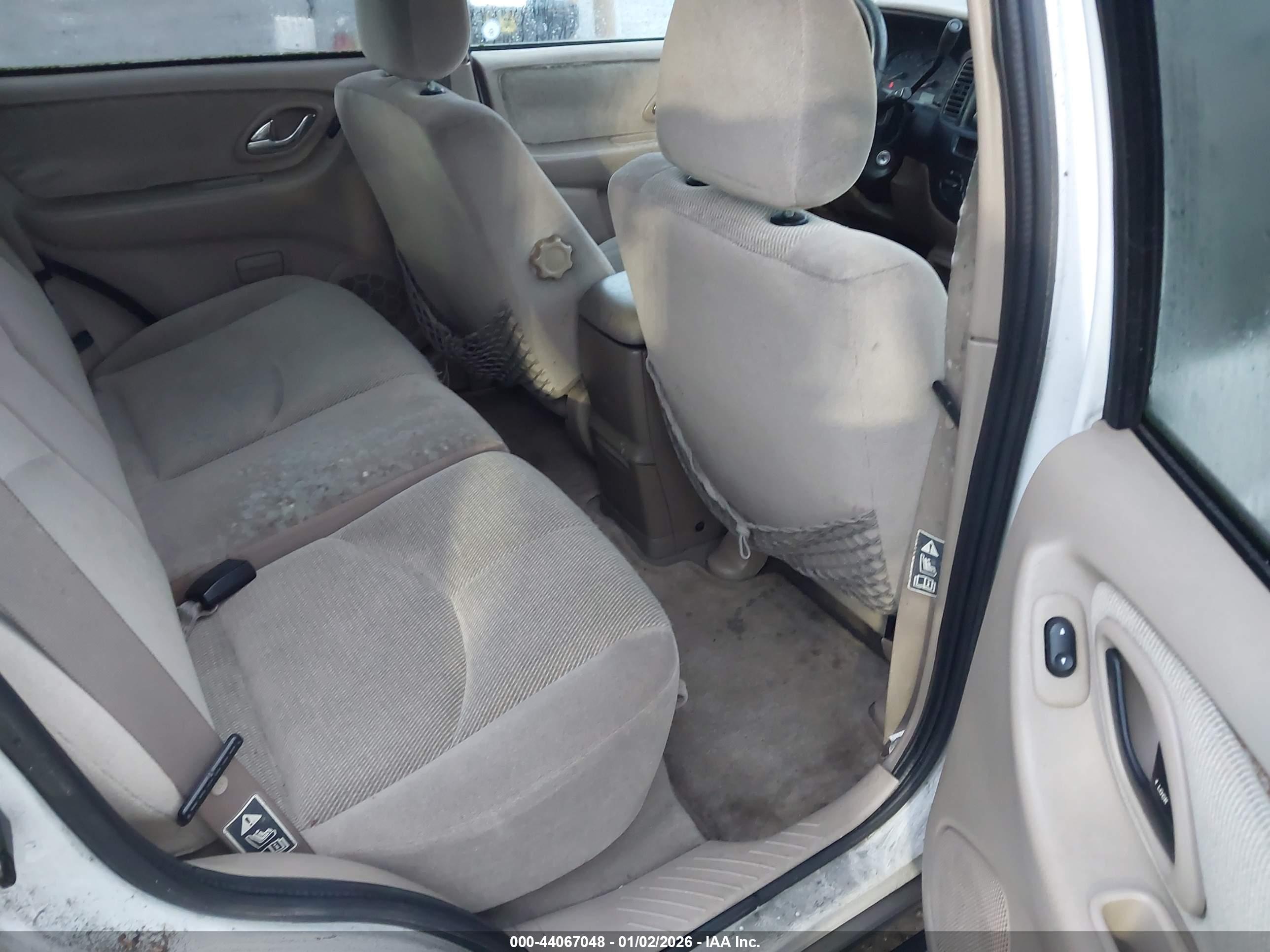 MAZDA TRIBUTE image 8