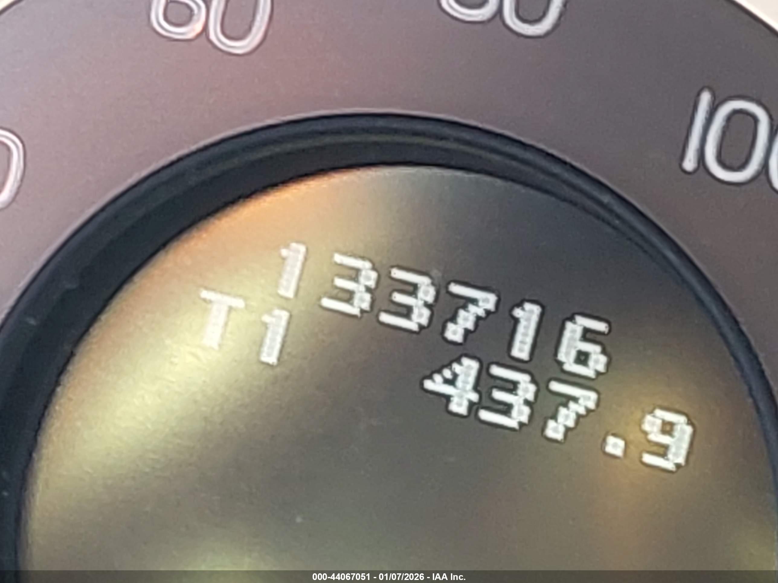 VOLVO S60 image 7