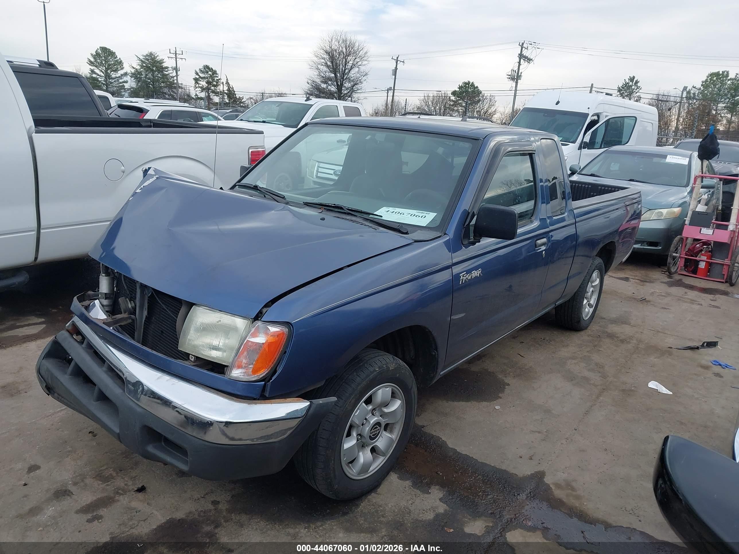 NISSAN FRONTIER image 2