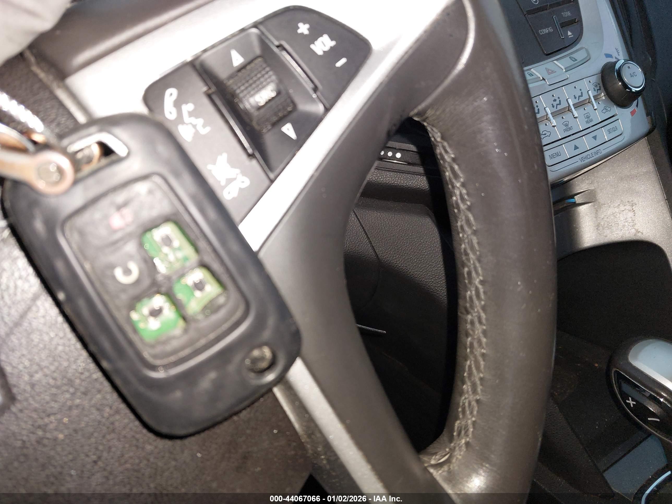 CHEVROLET EQUINOX image 11