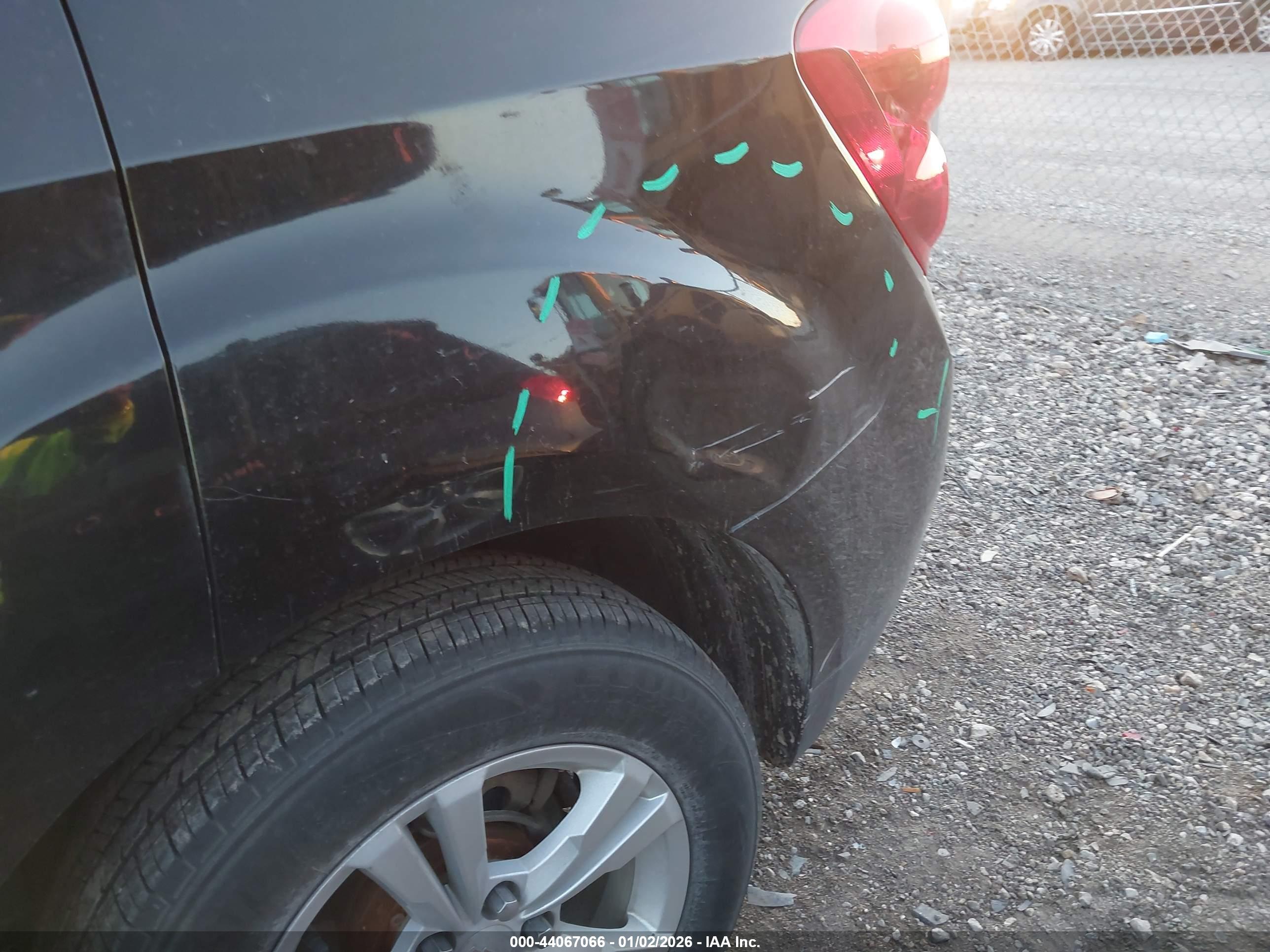 CHEVROLET EQUINOX image 6