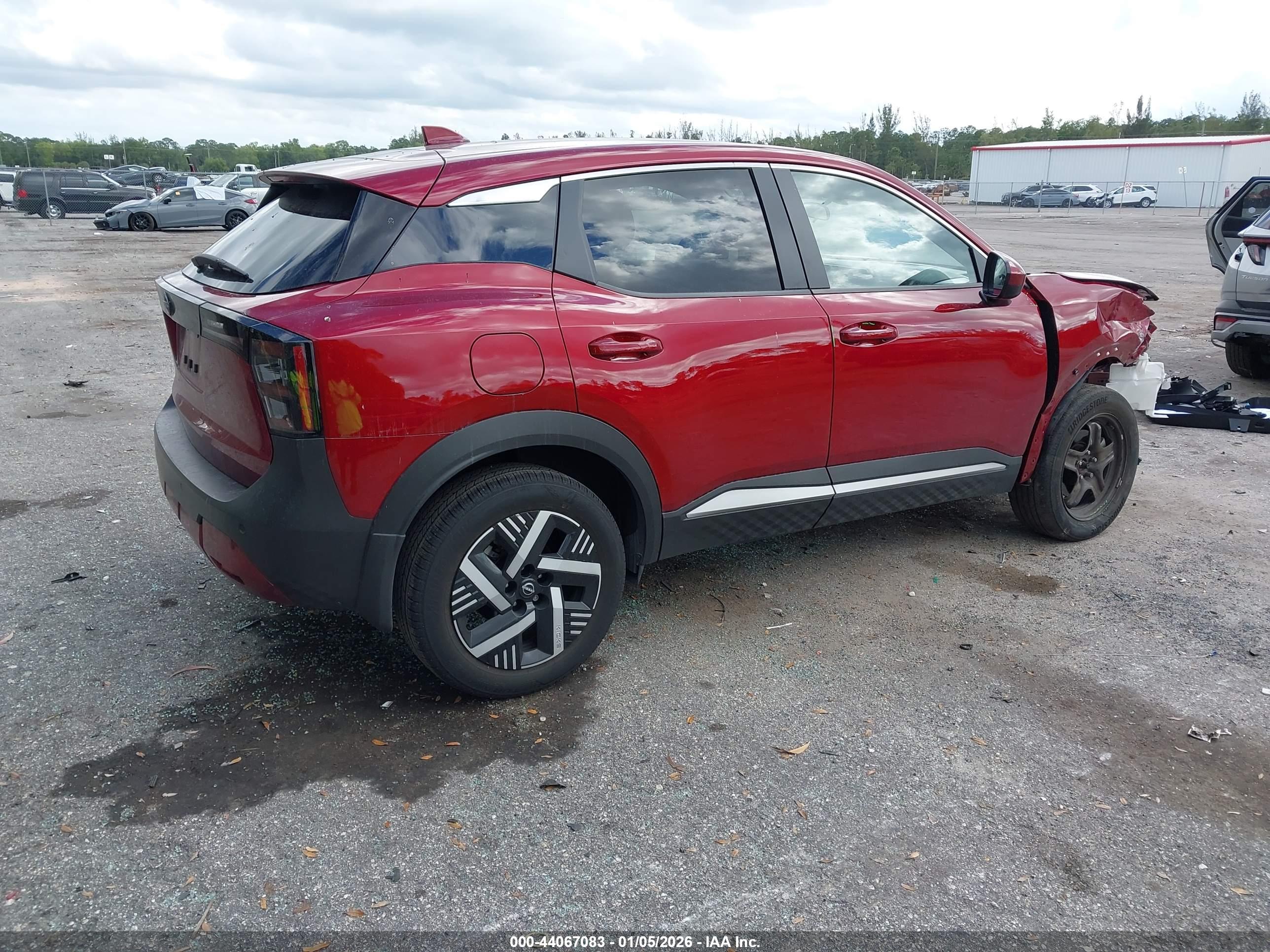 NISSAN KICKS image 4