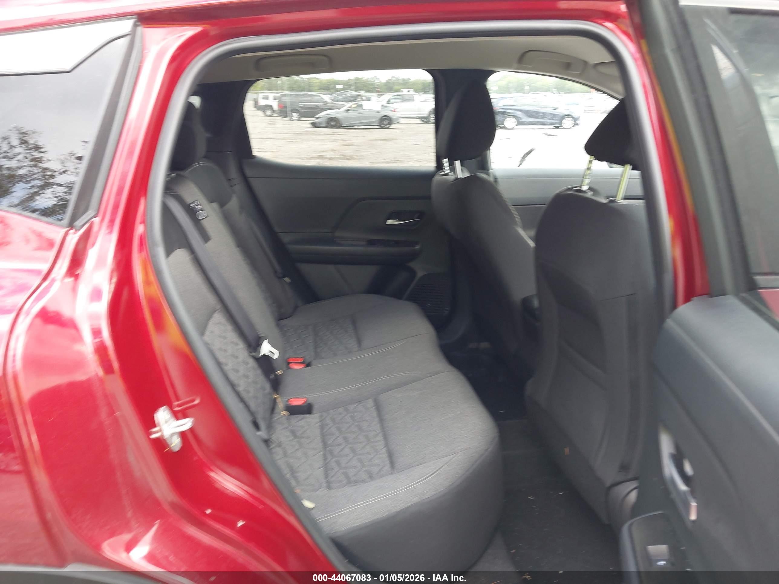NISSAN KICKS image 8