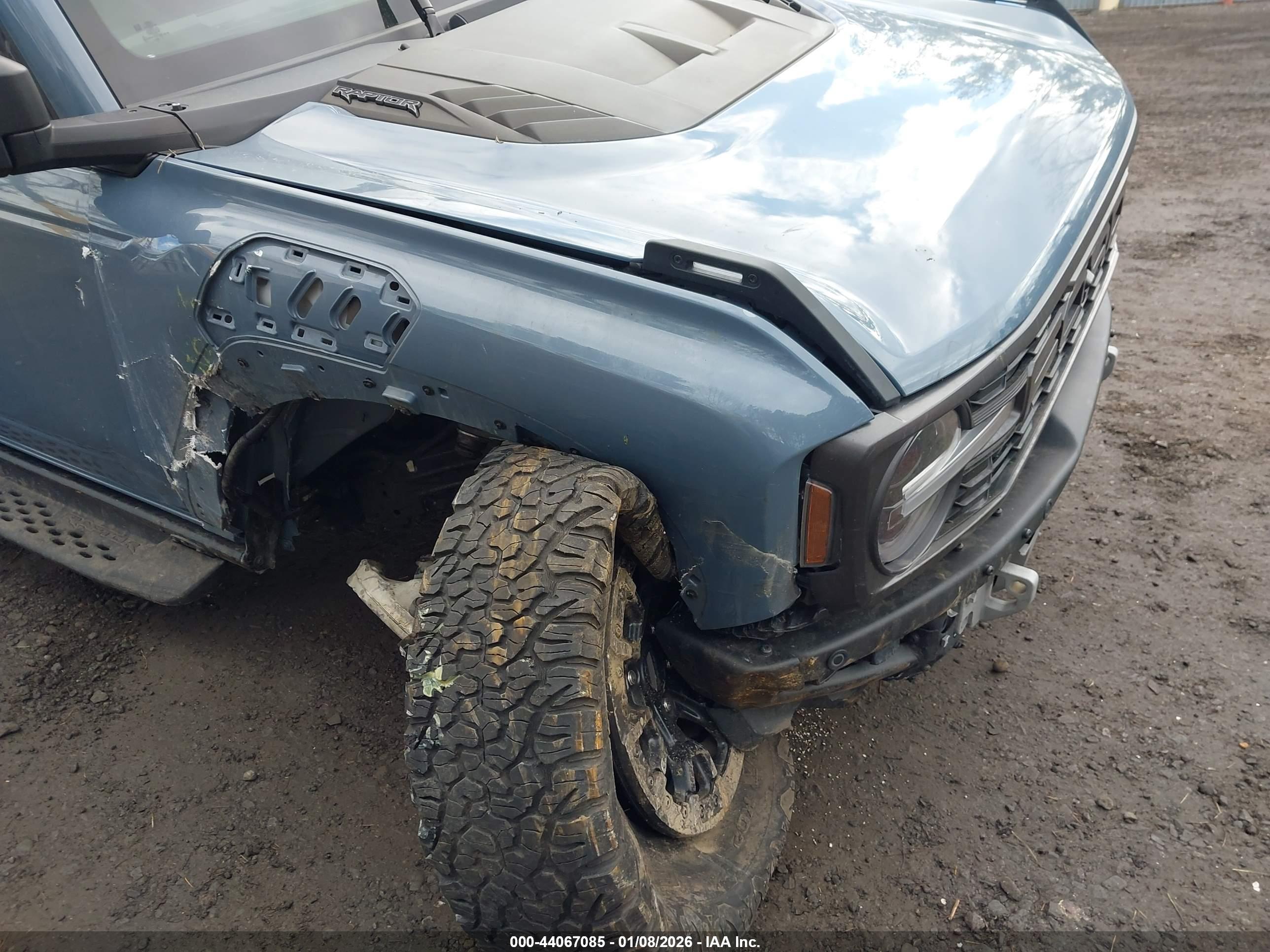 FORD BRONCO image 6