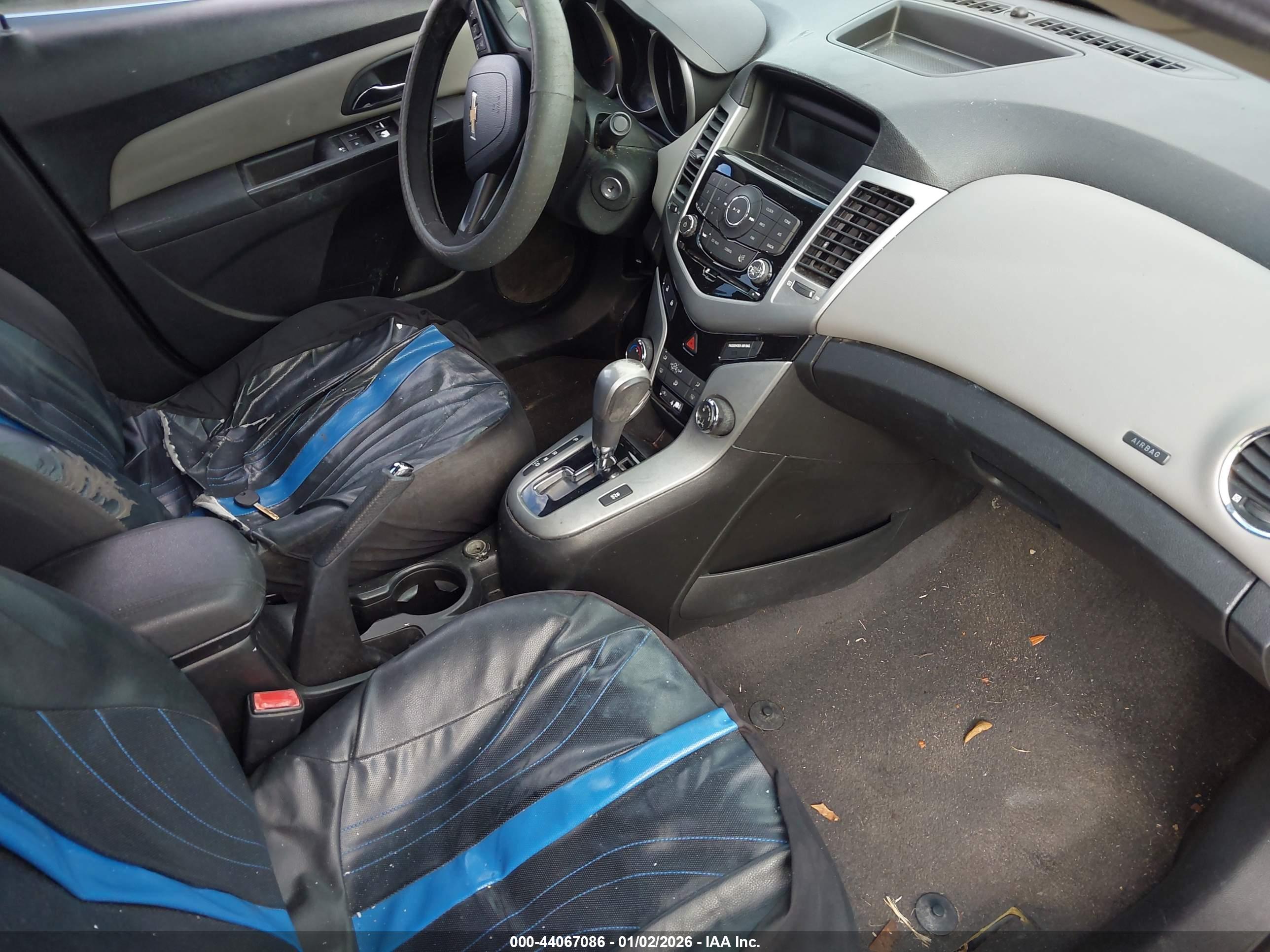 CHEVROLET CRUZE image 5