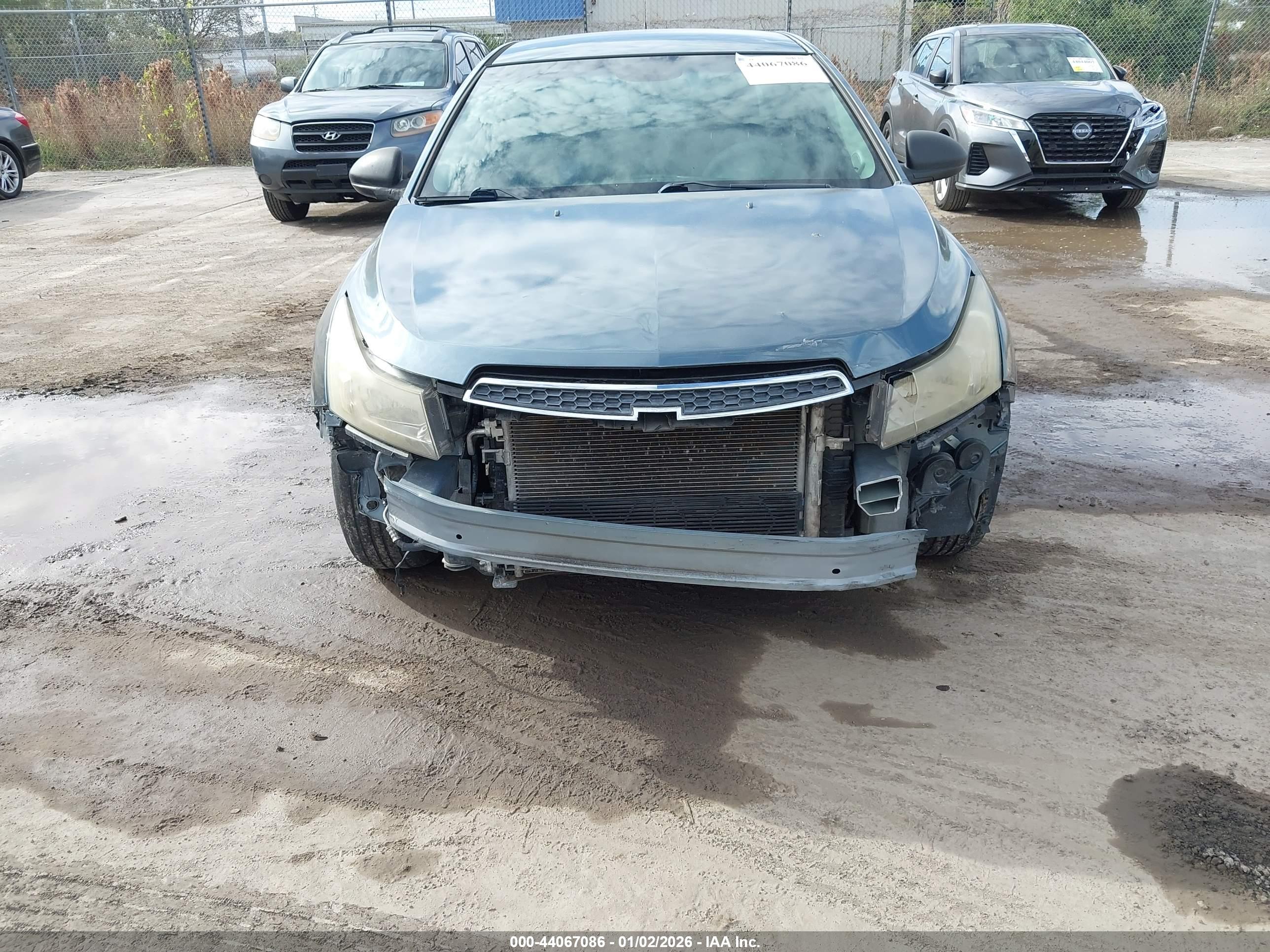 CHEVROLET CRUZE image 6