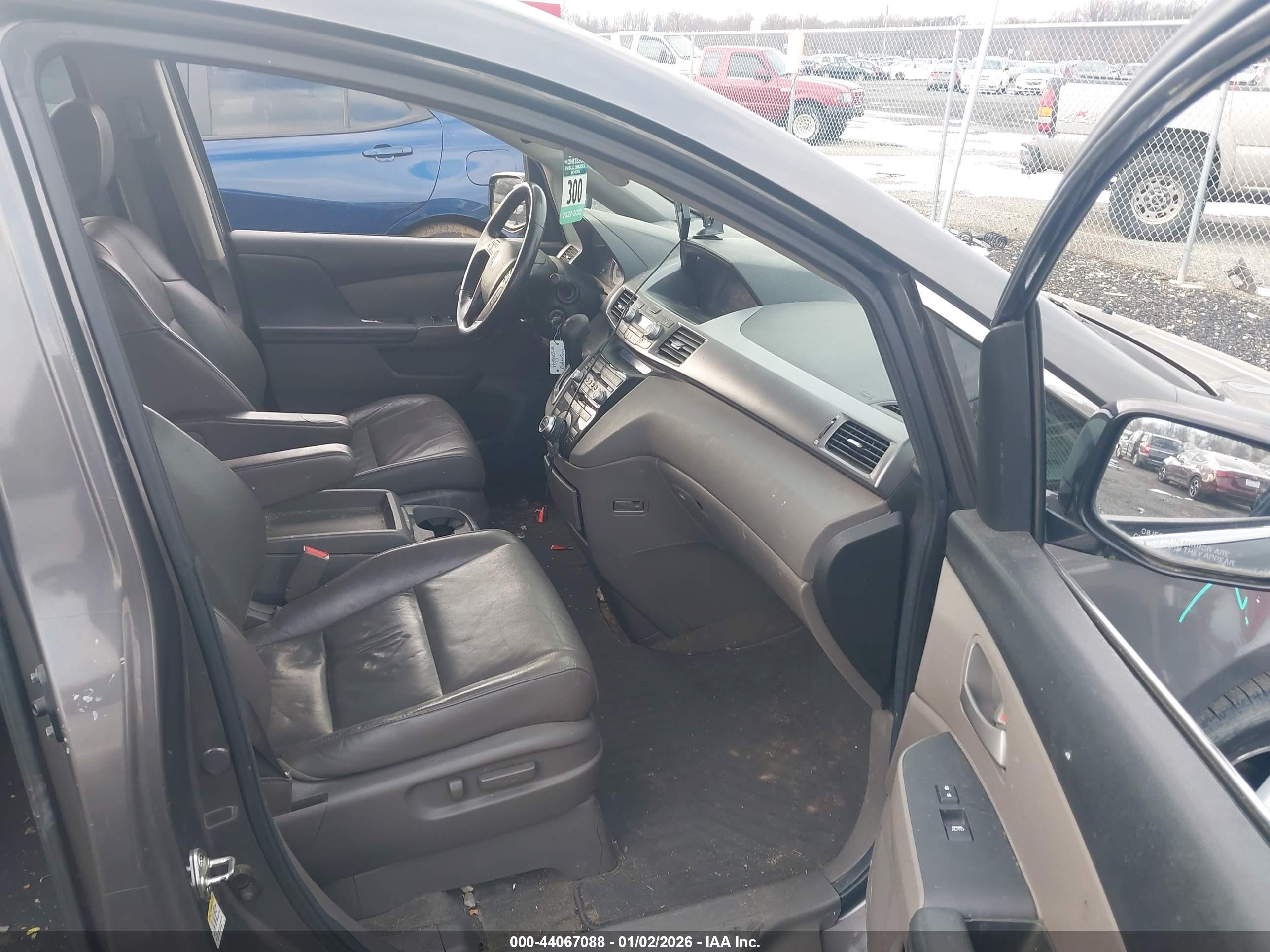 HONDA ODYSSEY image 5