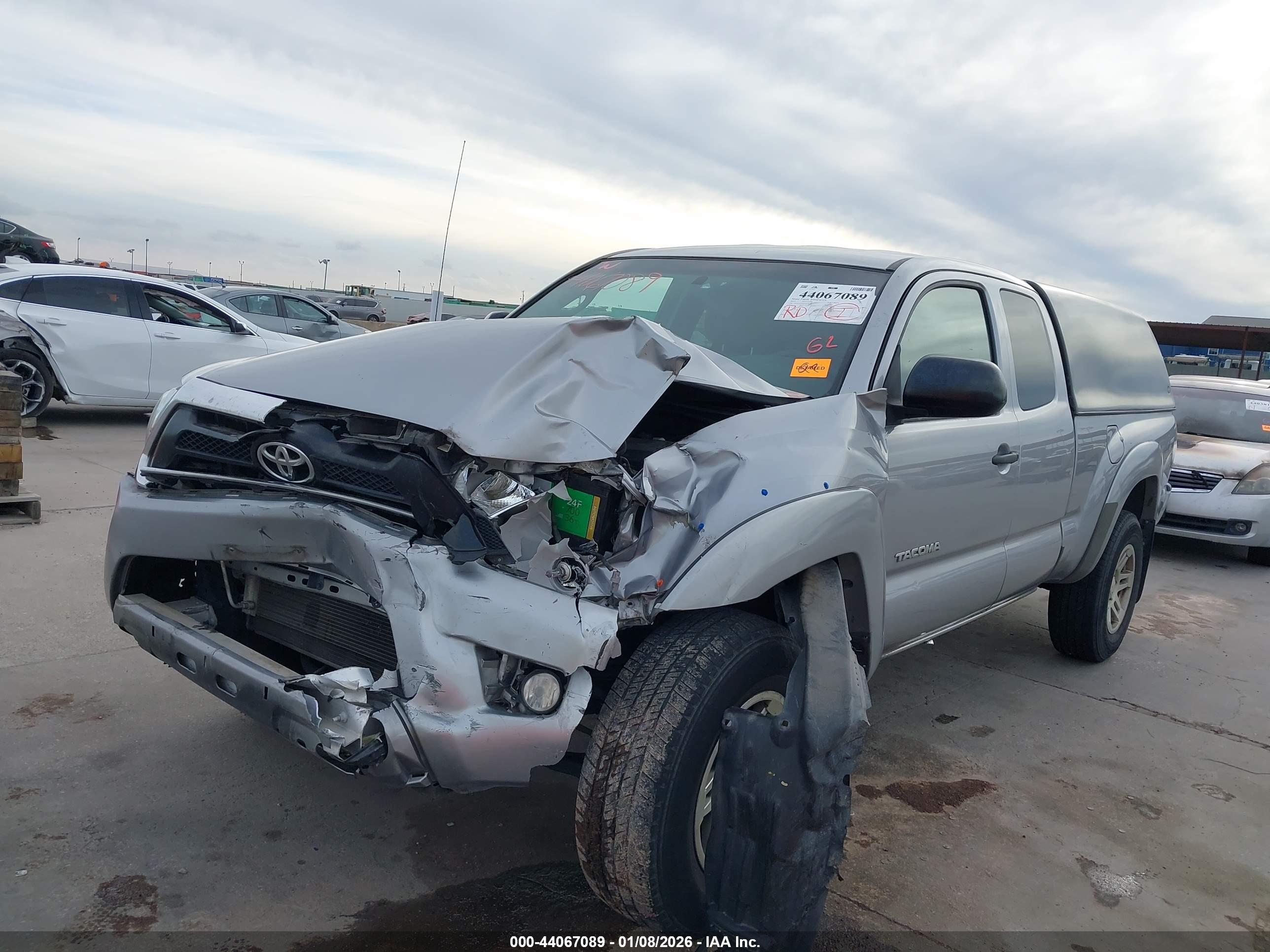 TOYOTA TACOMA image 2