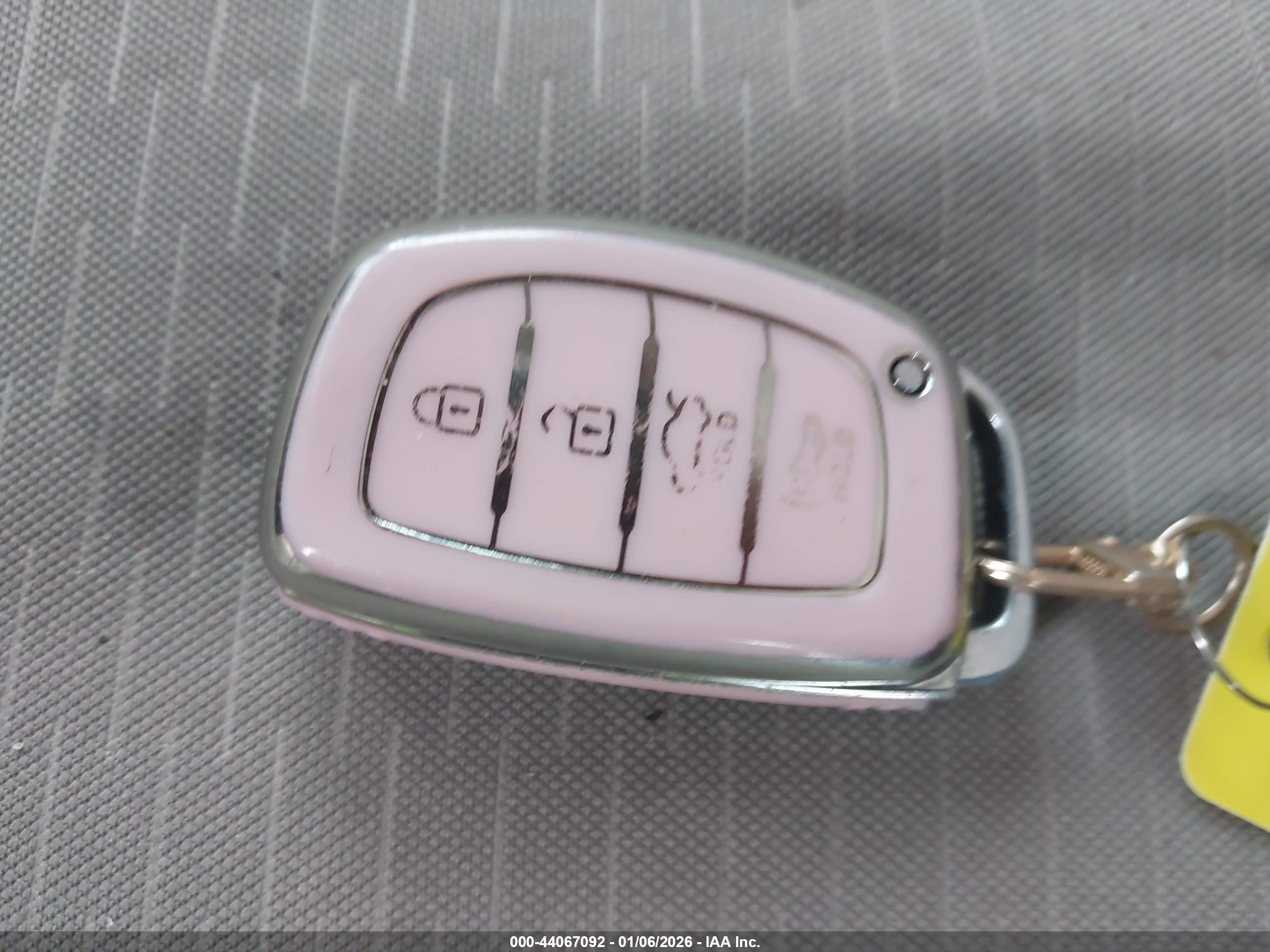 HYUNDAI TUCSON image 11