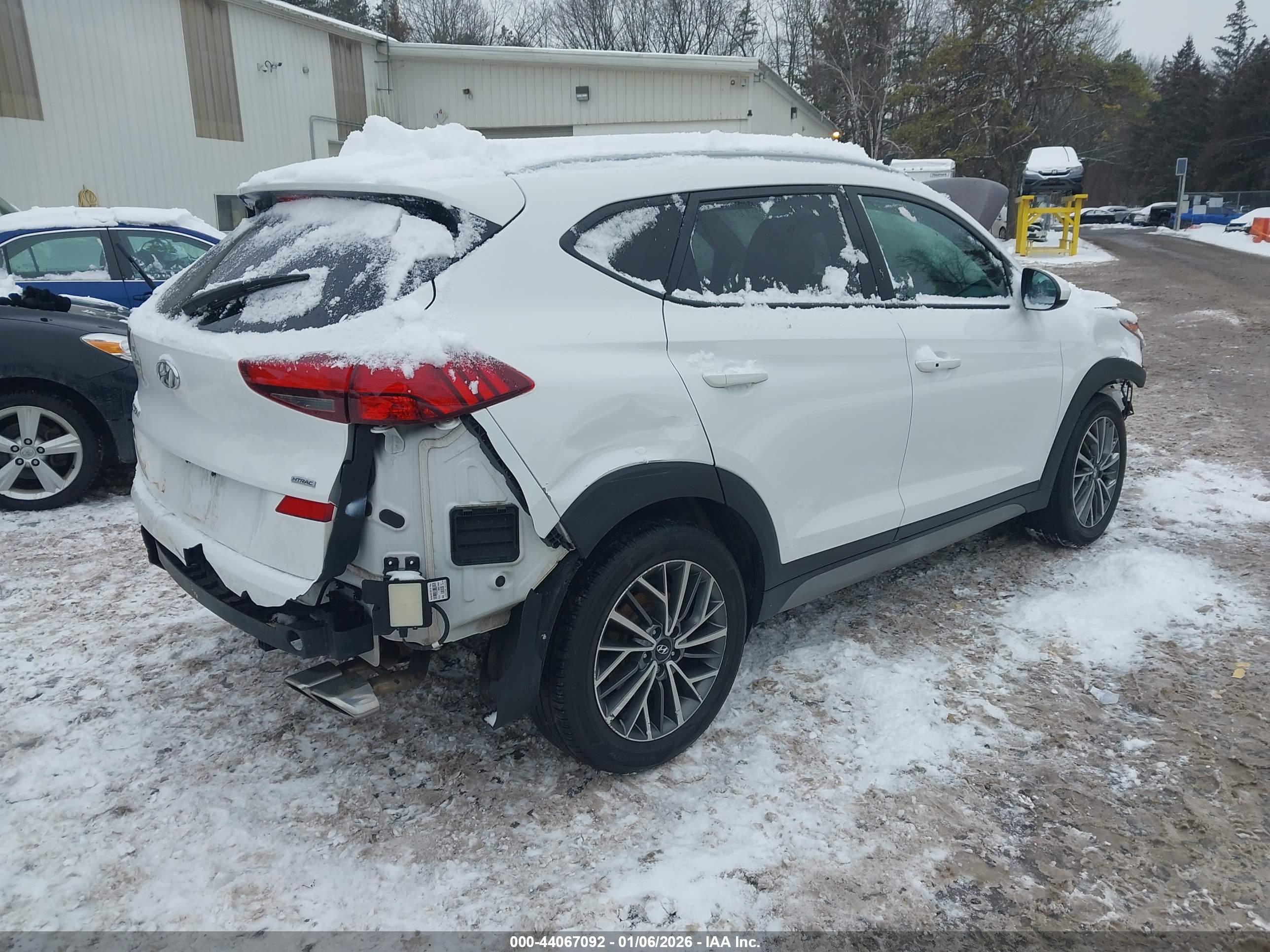 HYUNDAI TUCSON image 4