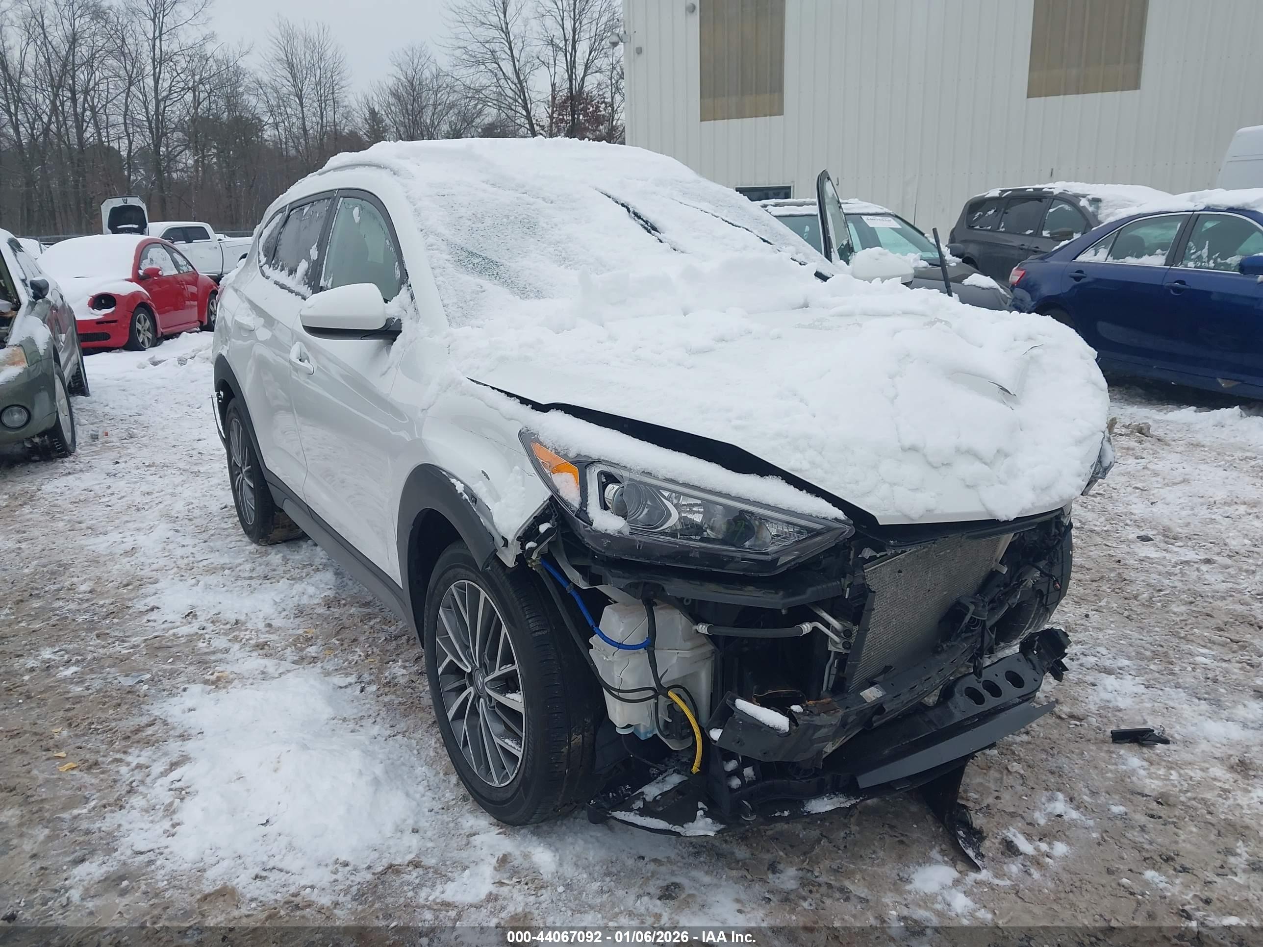 HYUNDAI TUCSON image 6