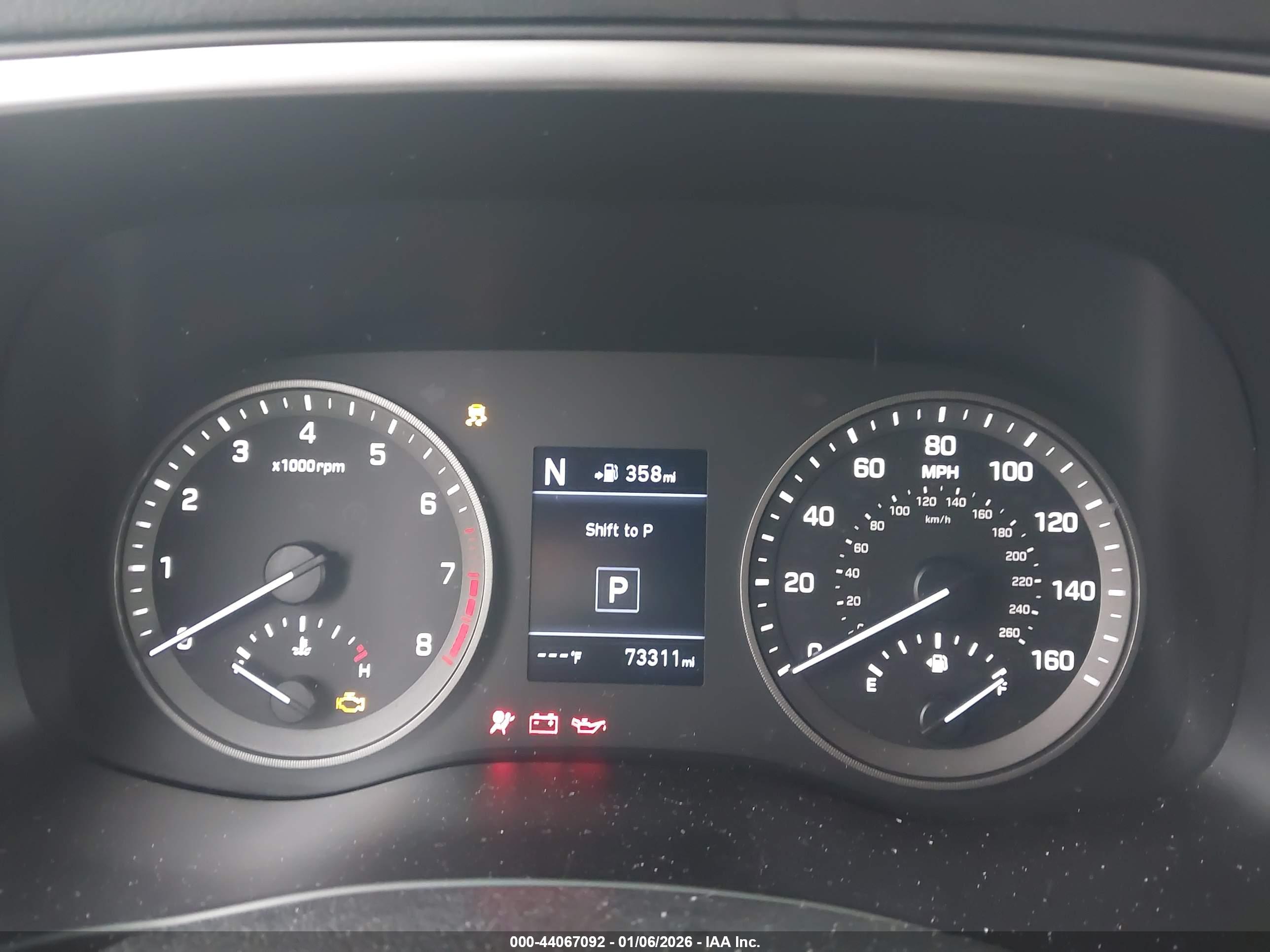 HYUNDAI TUCSON image 7