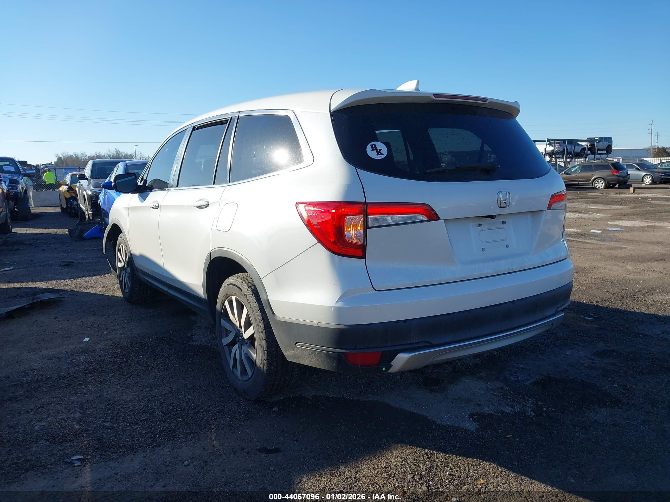 HONDA PILOT image 3