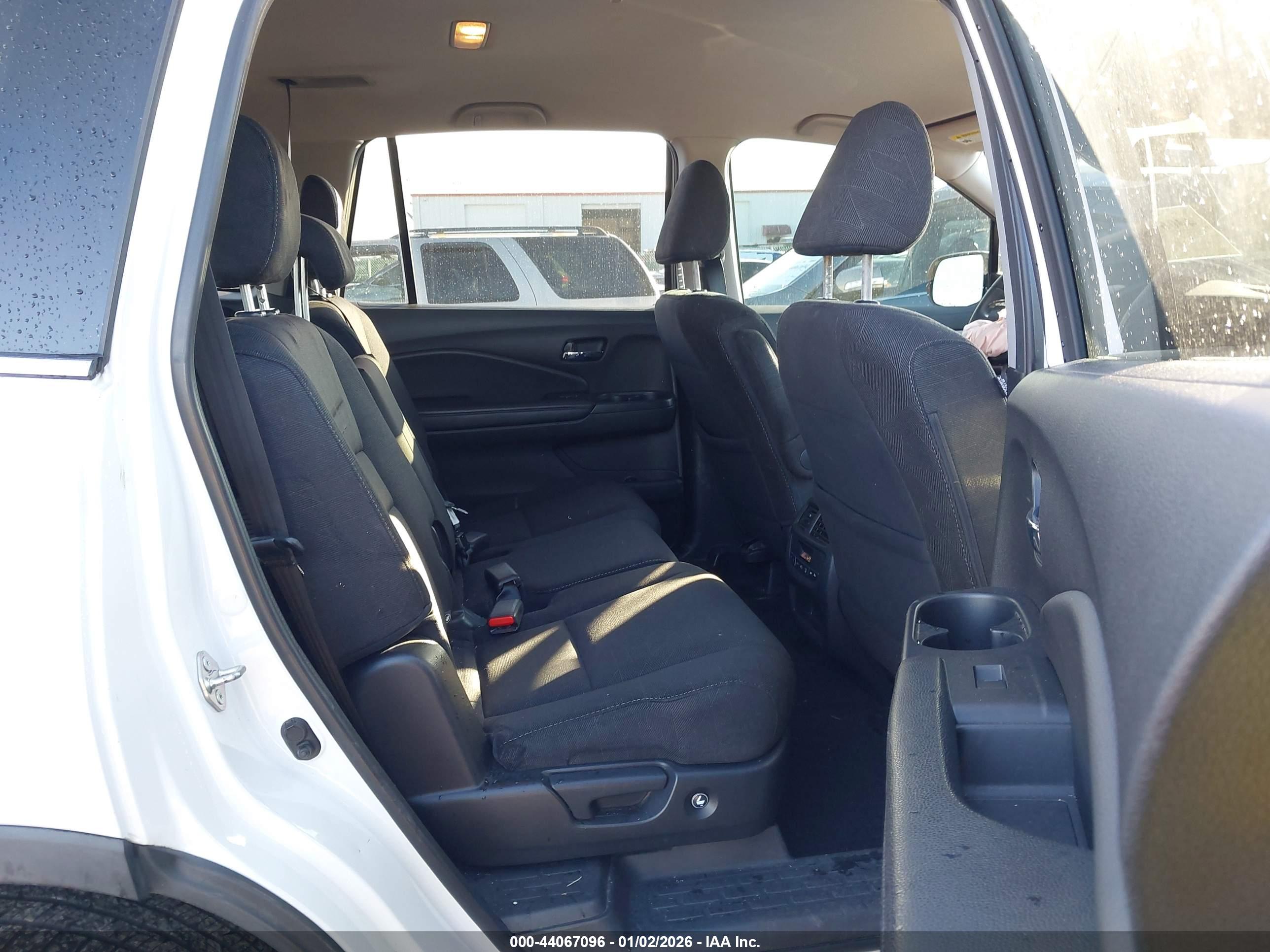 HONDA PILOT image 8