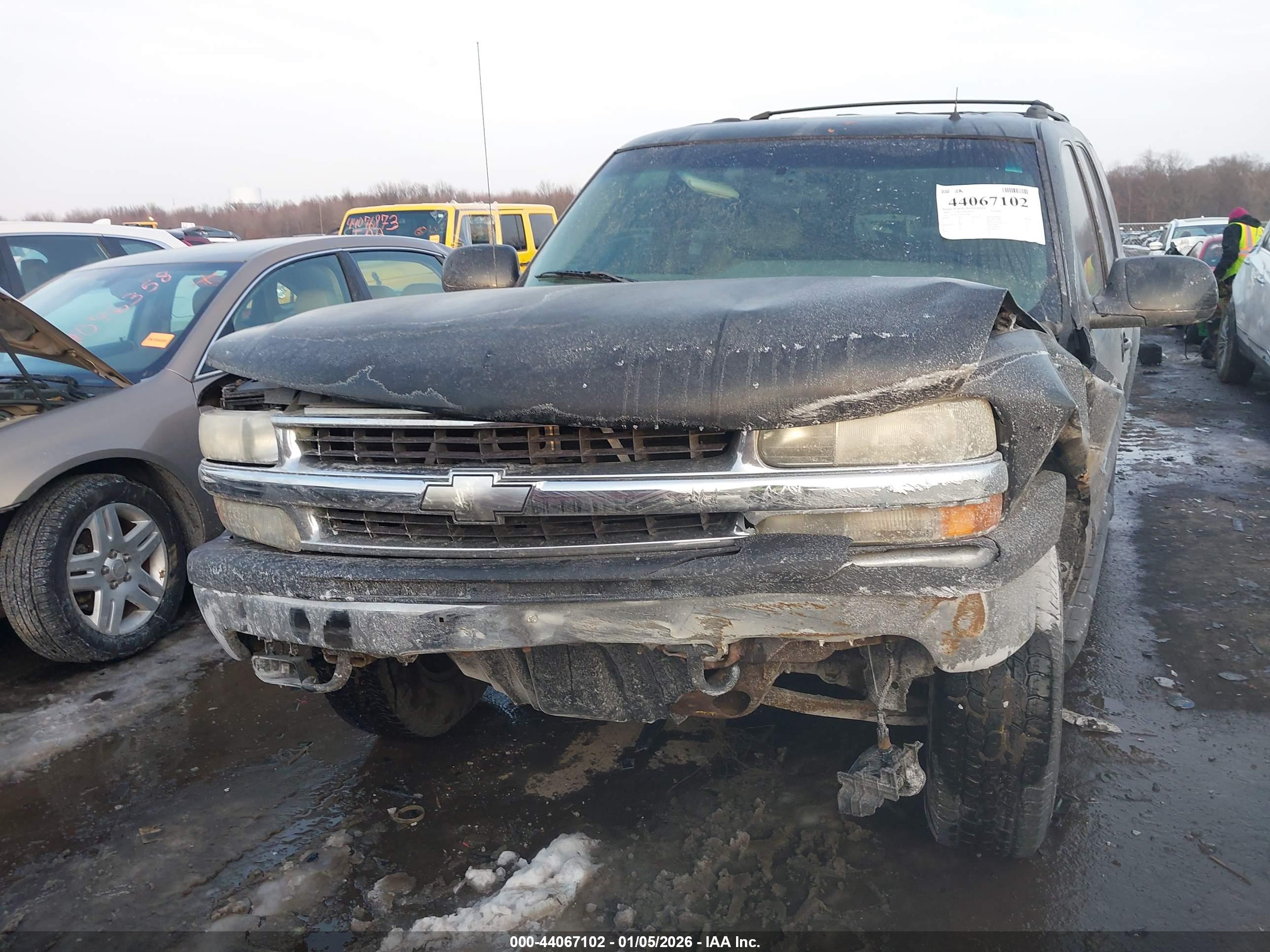 CHEVROLET TAHOE image 6