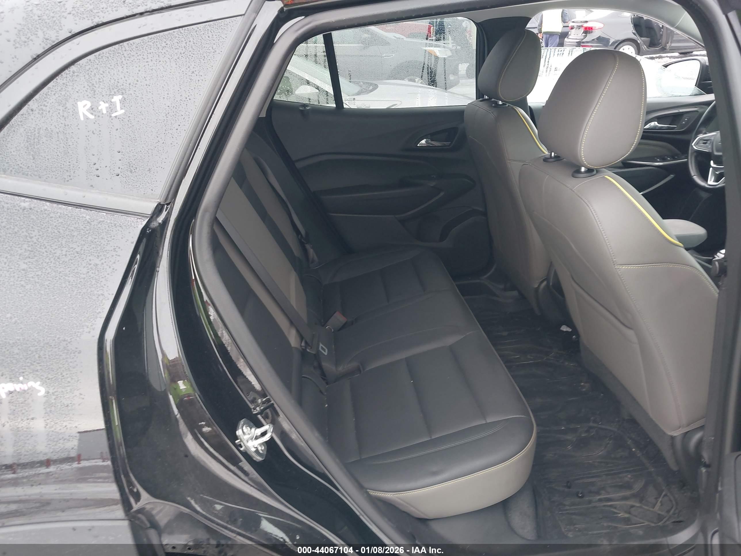 CHEVROLET TRAX image 8