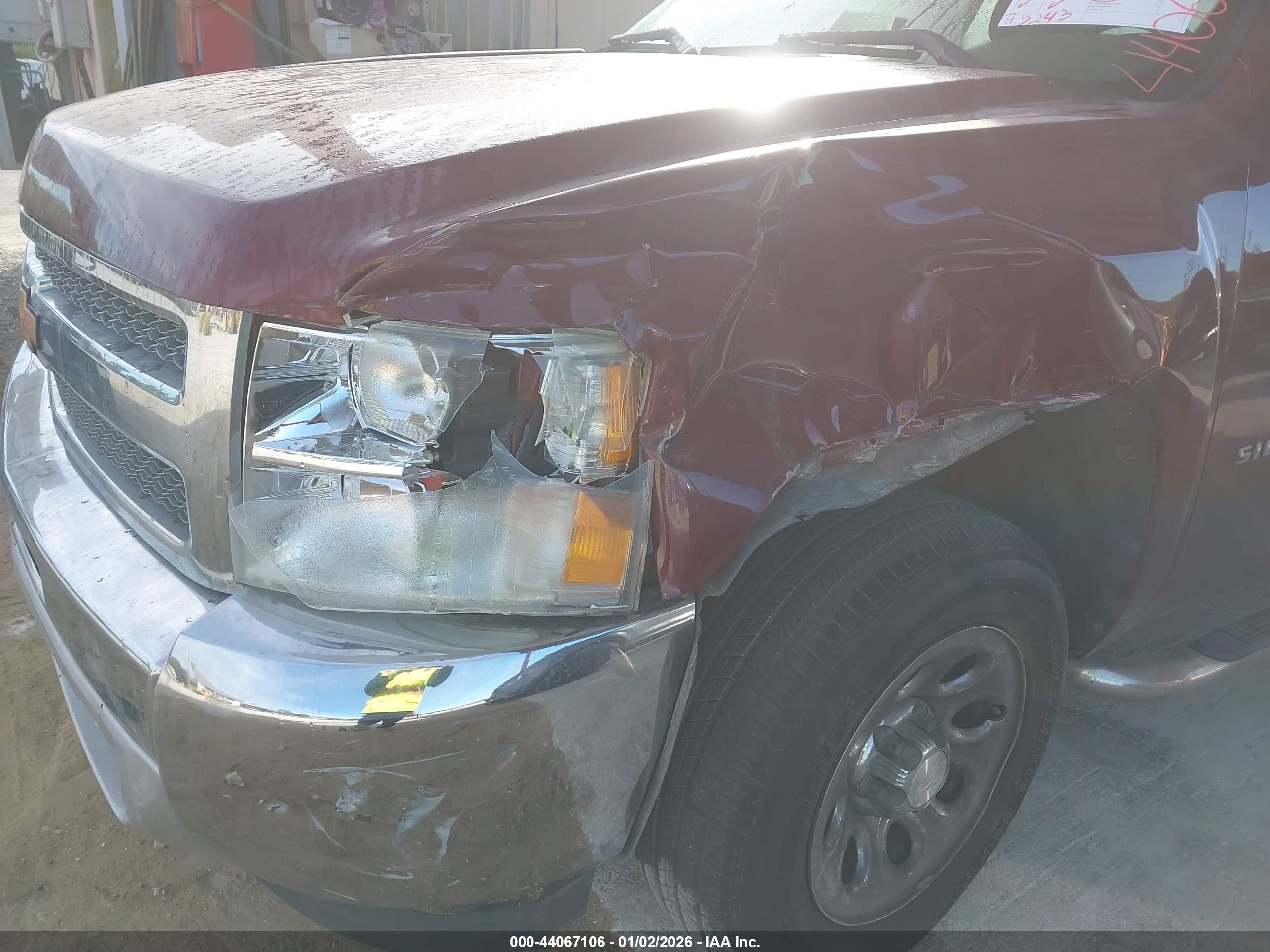 CHEVROLET SILVERADO image 6