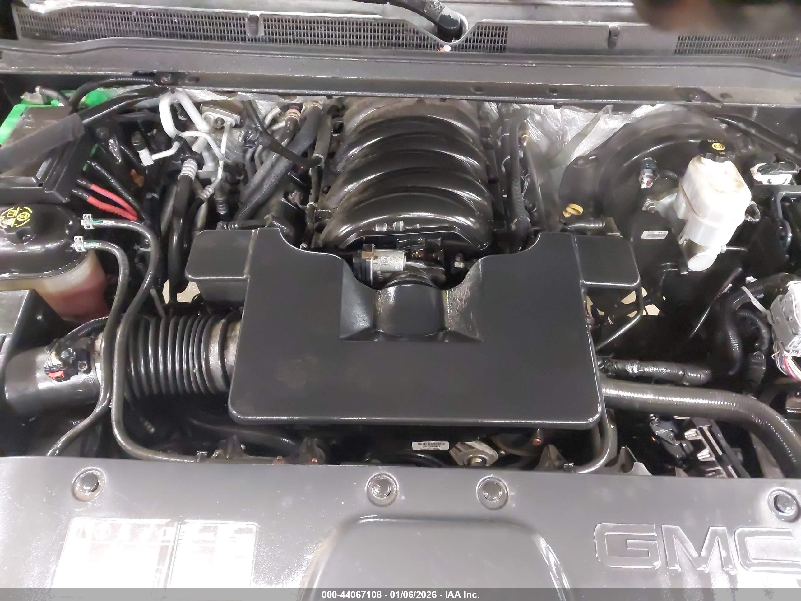 GMC YUKON image 10