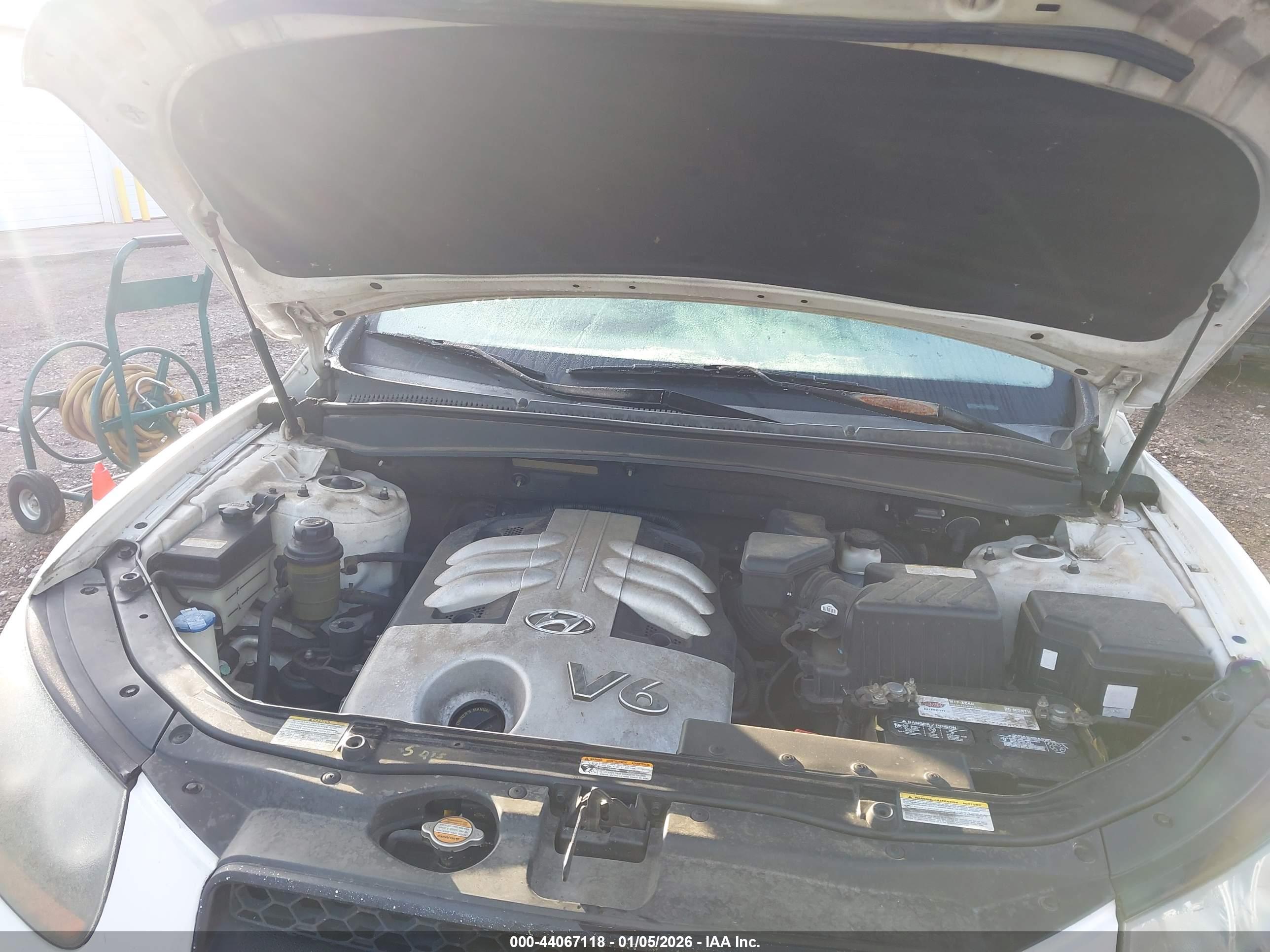 HYUNDAI SANTA image 10