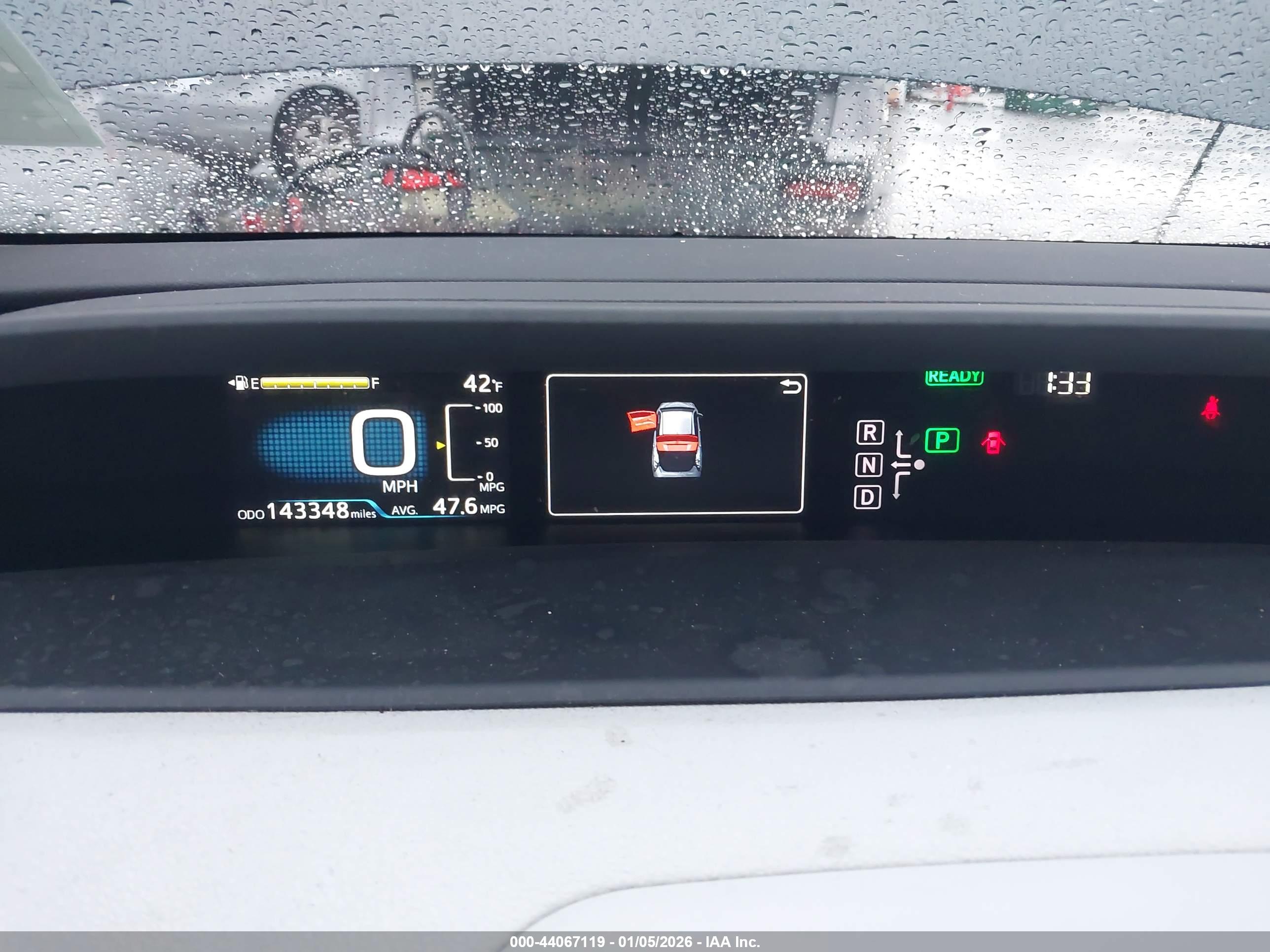 TOYOTA PRIUS image 7