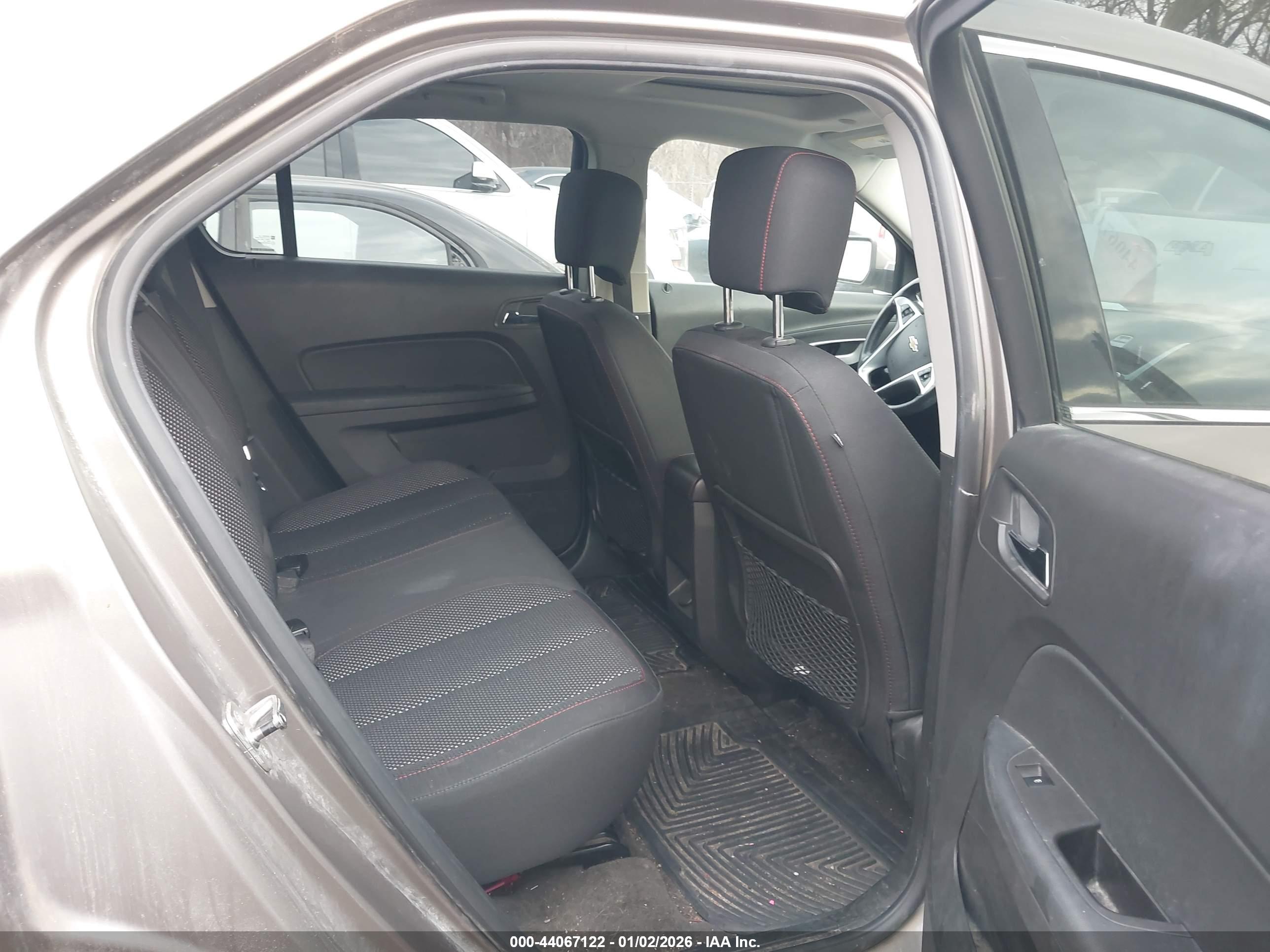 CHEVROLET EQUINOX image 8