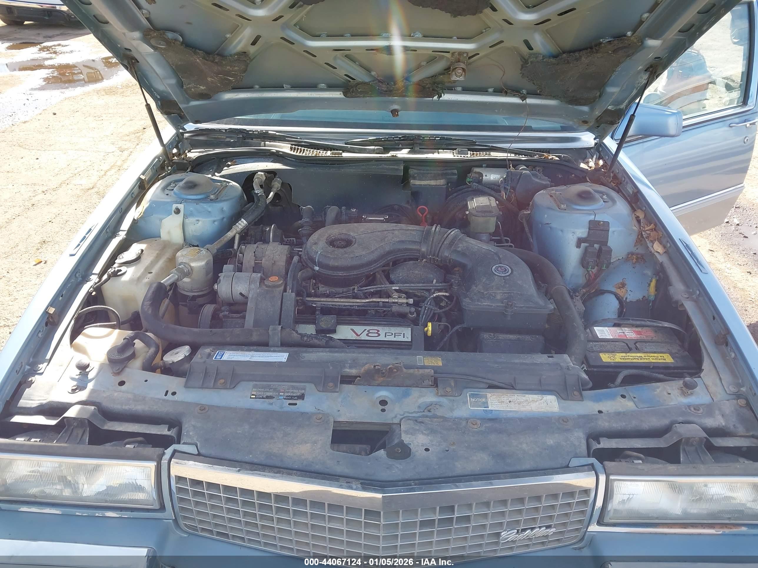 CADILLAC DEVILLE image 10