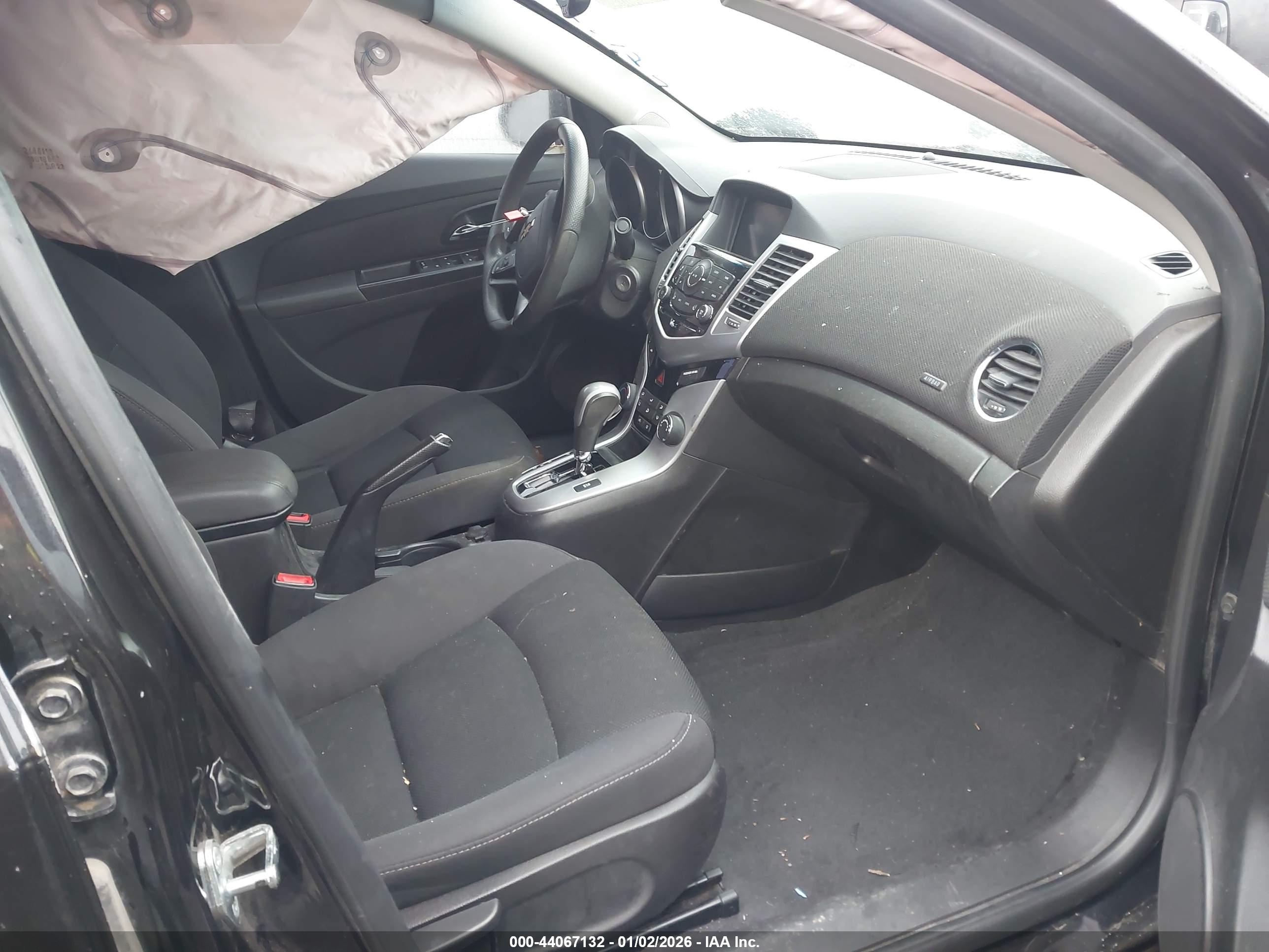 CHEVROLET CRUZE image 5