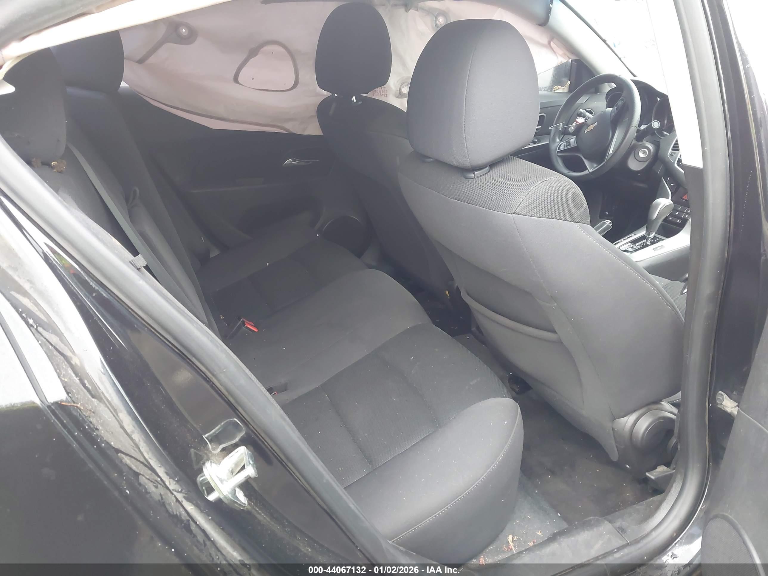 CHEVROLET CRUZE image 8
