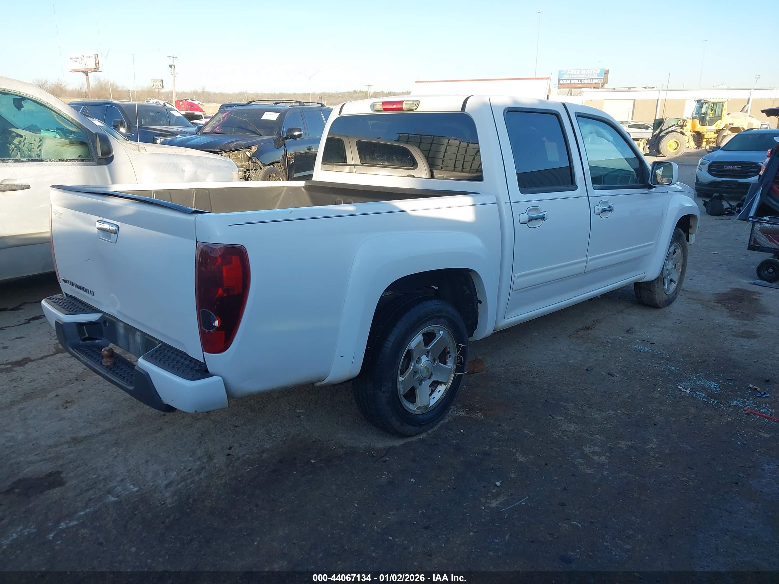 CHEVROLET COLORADO image 4