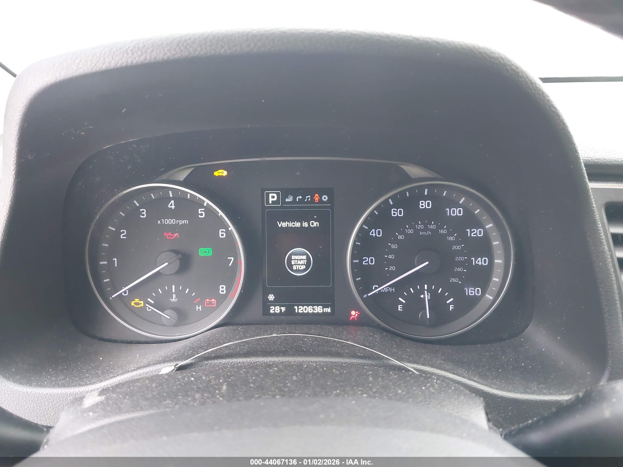 HYUNDAI ELANTRA image 7