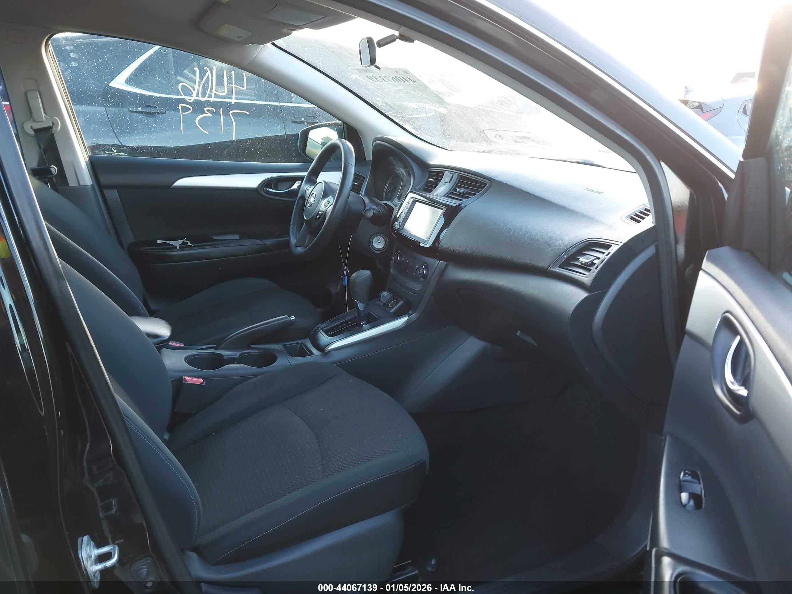 NISSAN SENTRA image 5
