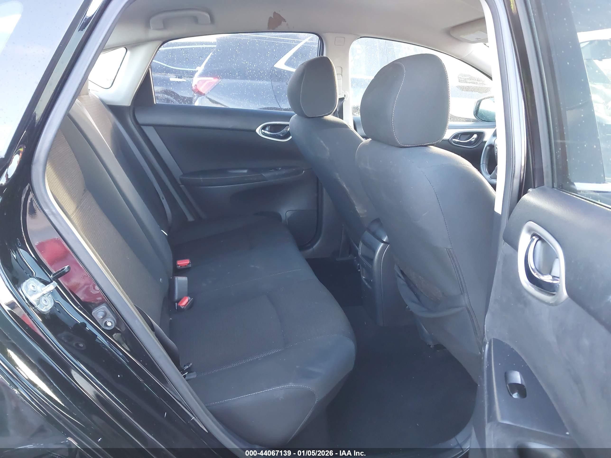 NISSAN SENTRA image 8