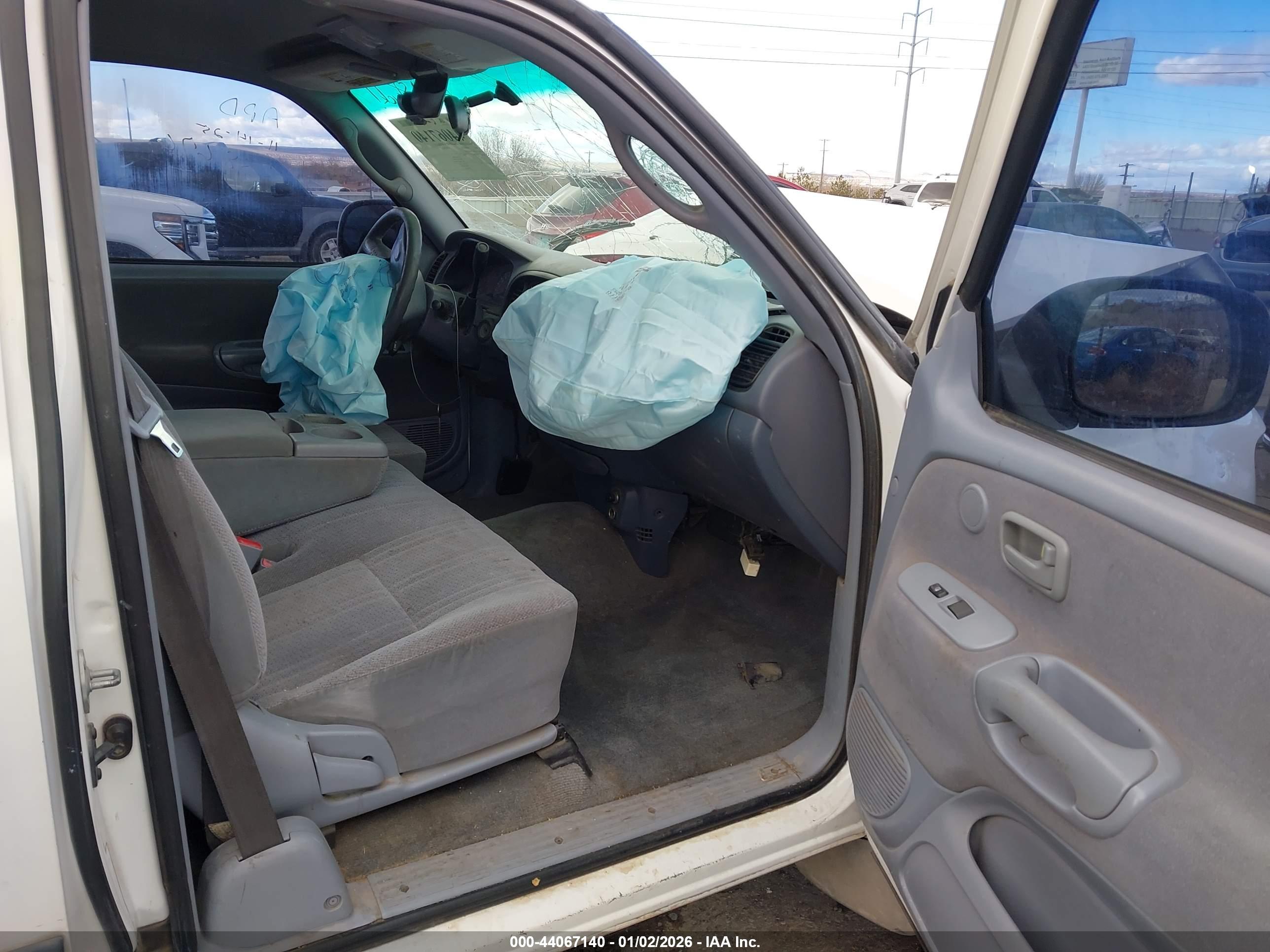 TOYOTA TUNDRA image 5