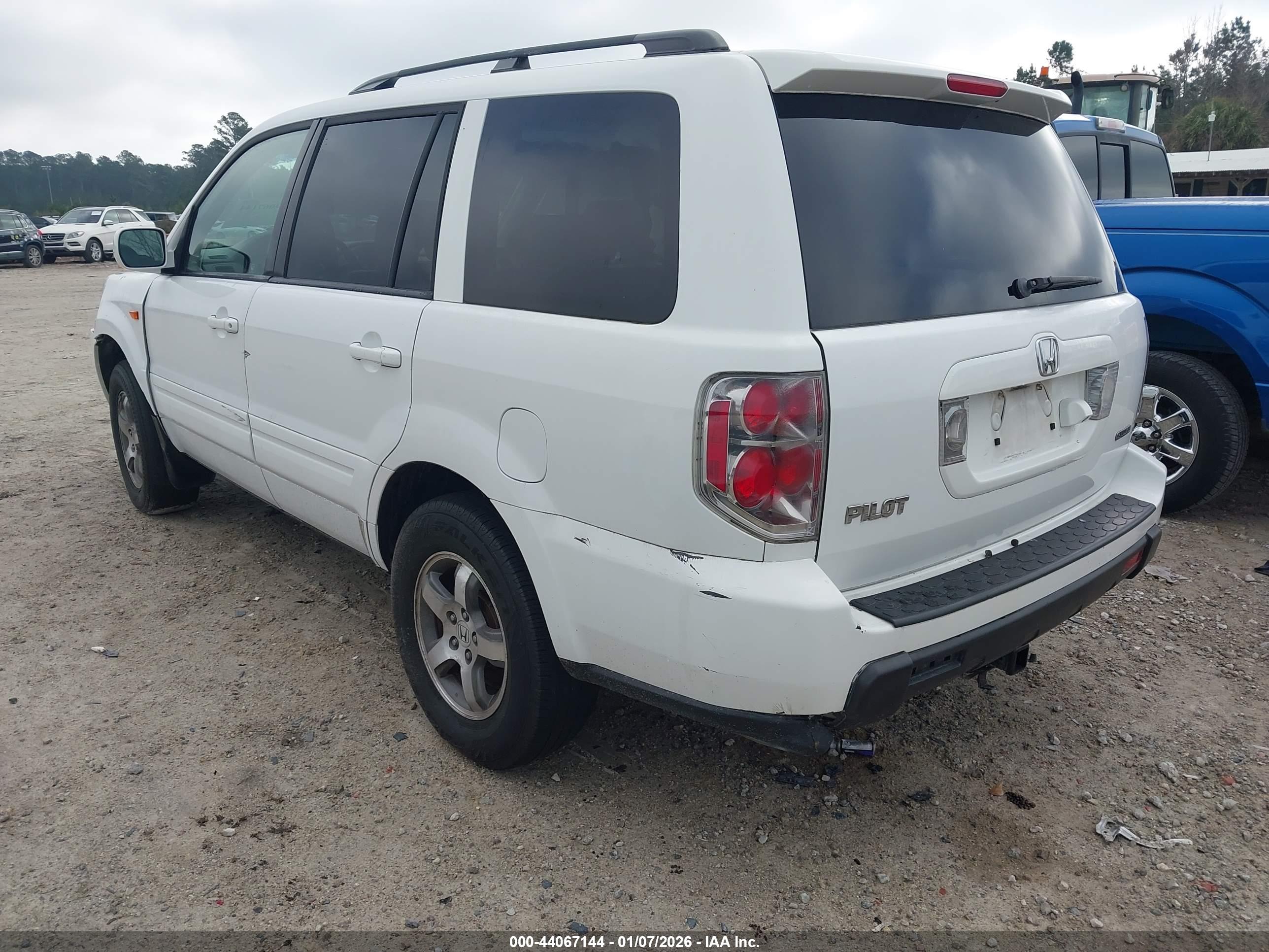 HONDA PILOT image 3
